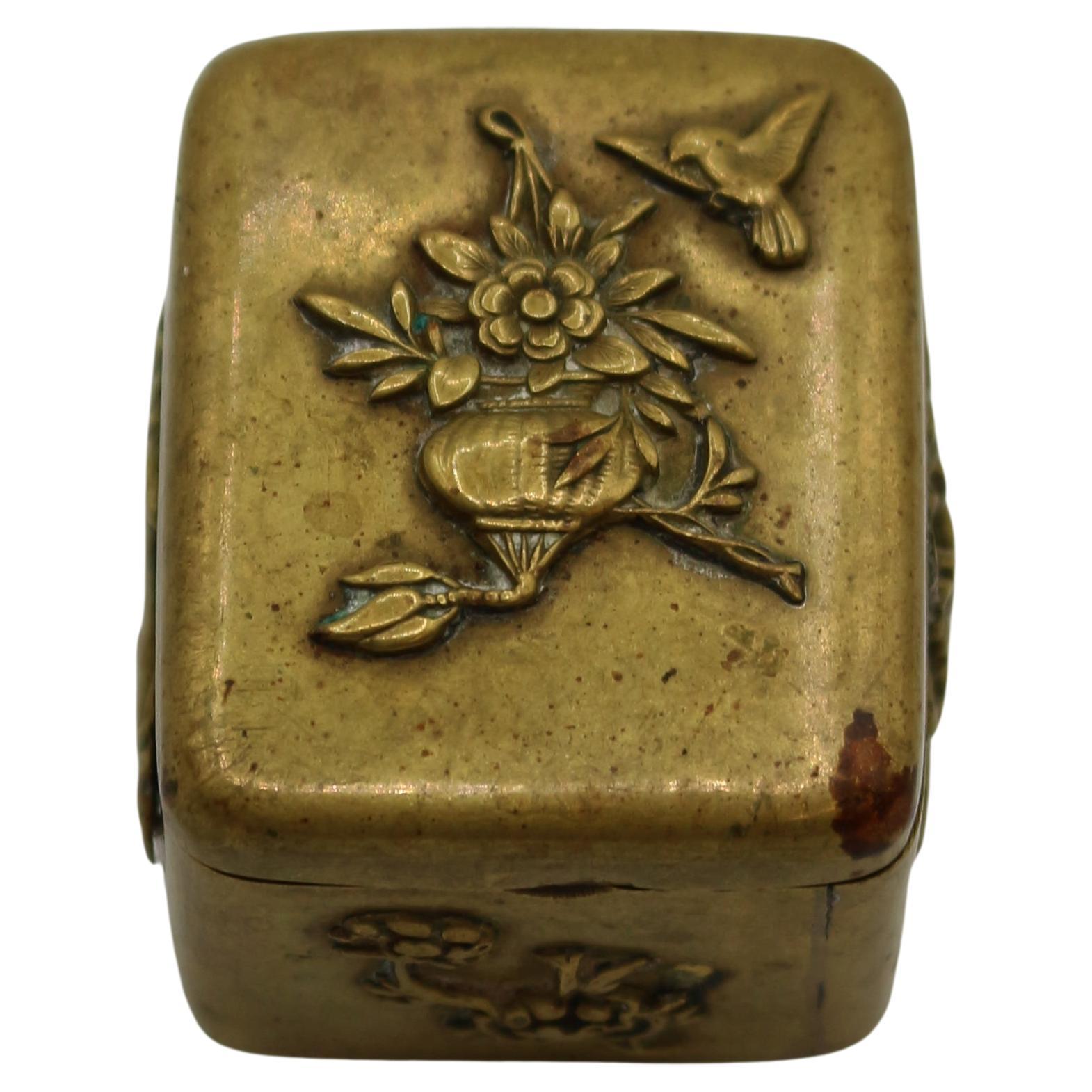 Caja de sellos de bronce del periodo Meiji japonés de mediados del siglo XIX