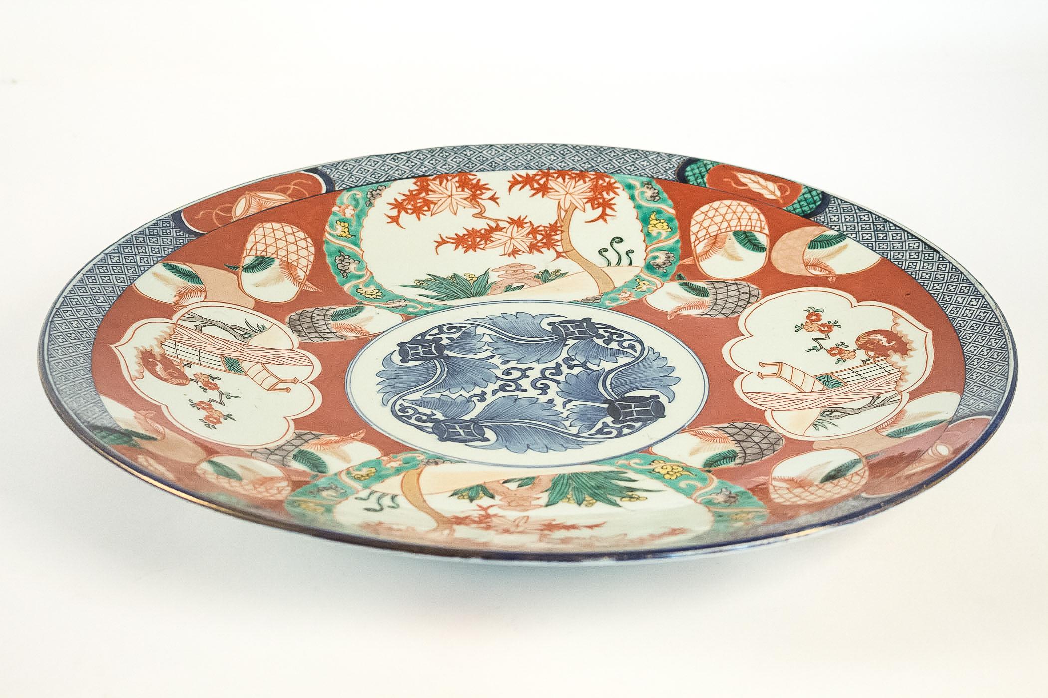 Mid-19th Century Japanese Polychrome Porcelain, Magnificent Round Dish 2