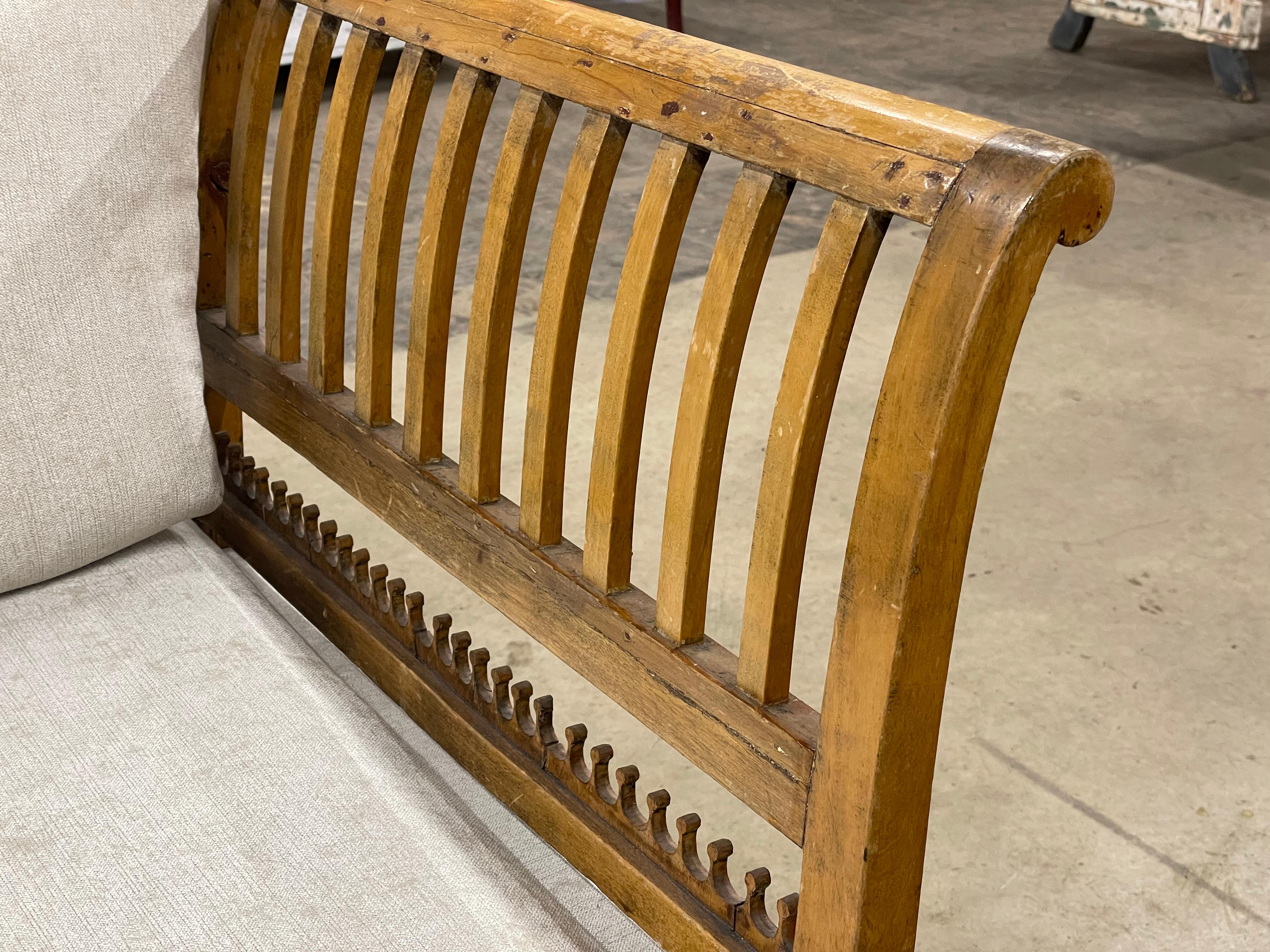 Mid 19th Century  Karl Johan Swedish Daybed For Sale 5