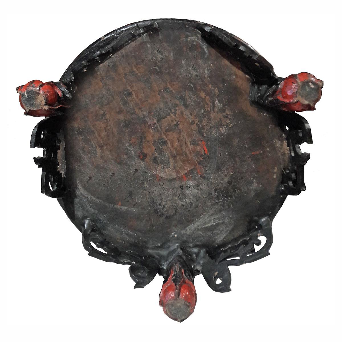 Mid-19th Century Lacquered Tray Table from Thailand 1