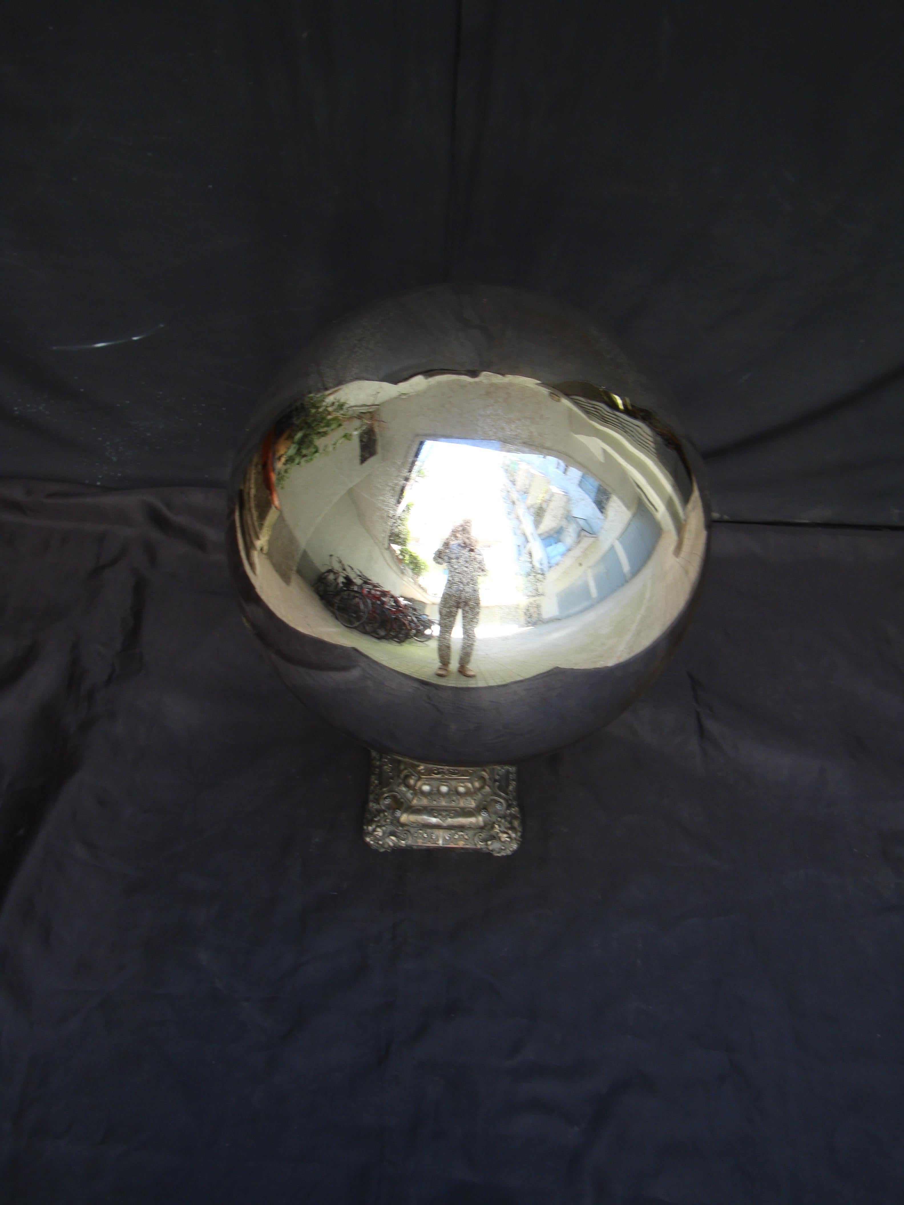 Mid-19th Century Large Mercury Glass Witch Ball, on Metal Base In Good Condition For Sale In Milano, IT