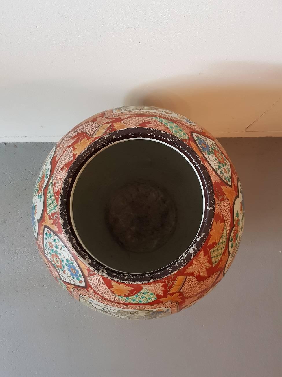 Mid-19th Century Large Model Japanese Imari Style Art Vase 5