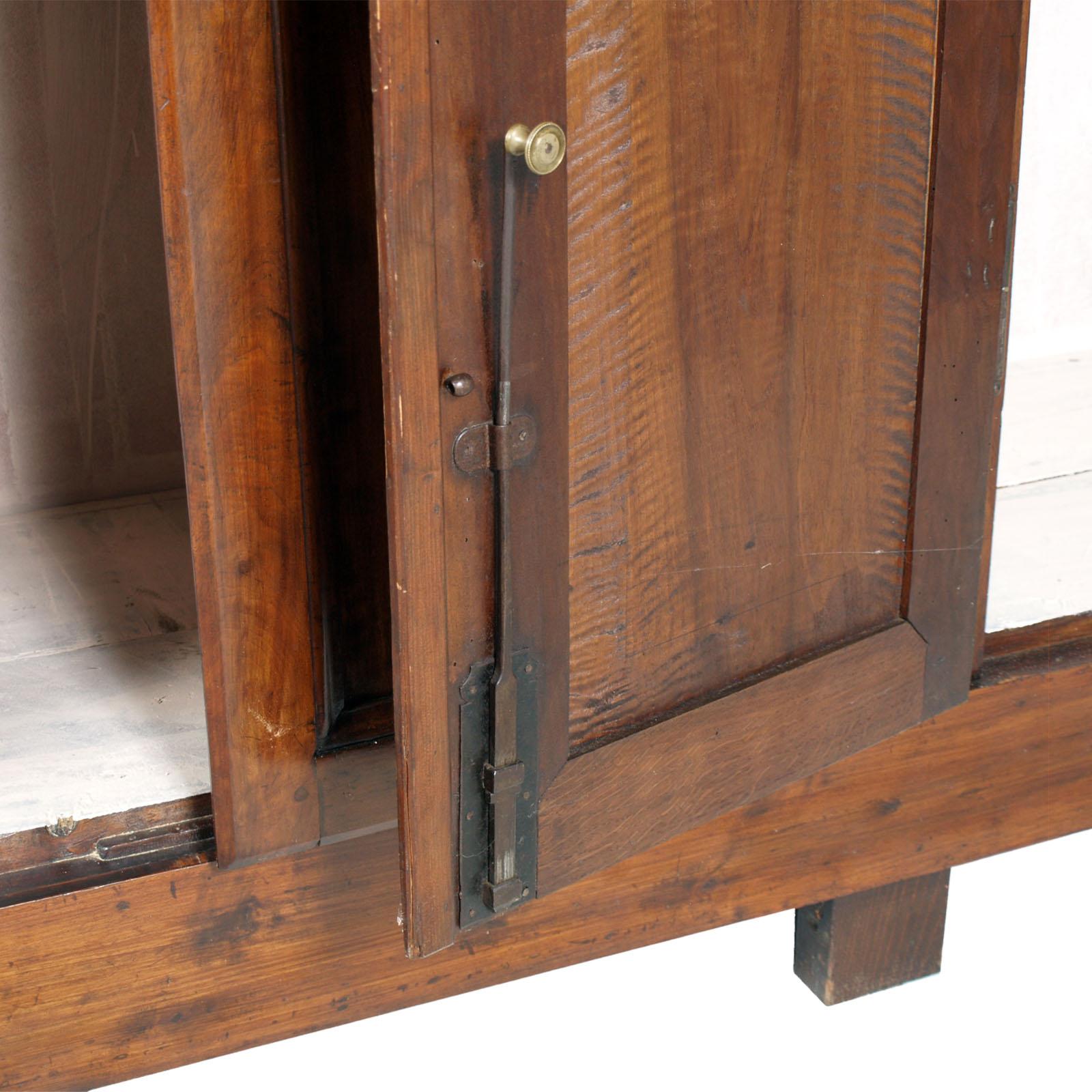 Mid-19th Century Large Neoclassic Cupboard Bookcase Wardrobe in Massive Walnut For Sale 3