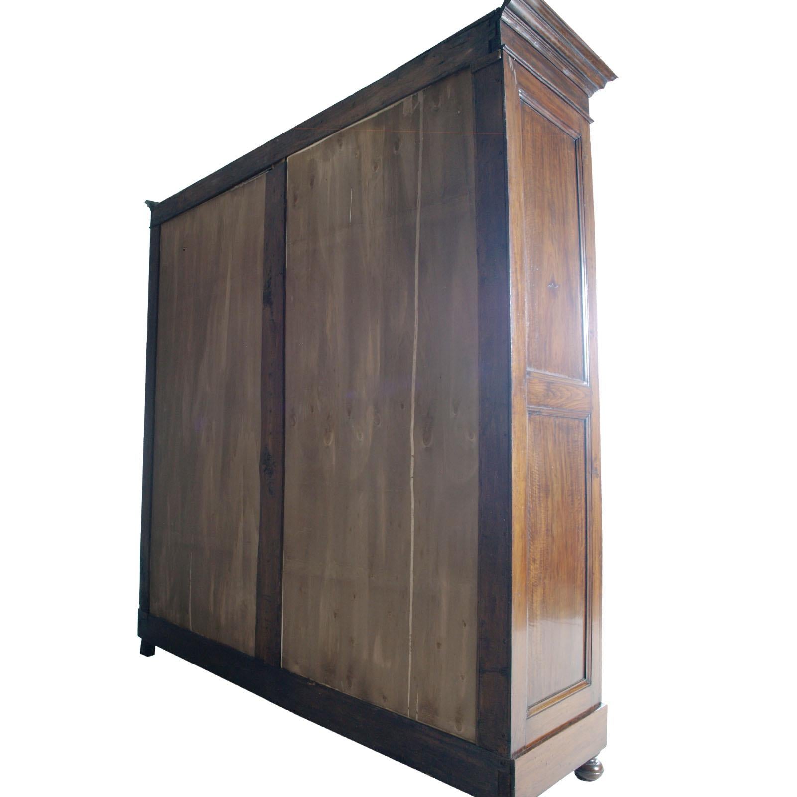 Mid-19th Century Large Neoclassic Cupboard Bookcase Wardrobe in Massive Walnut For Sale 4