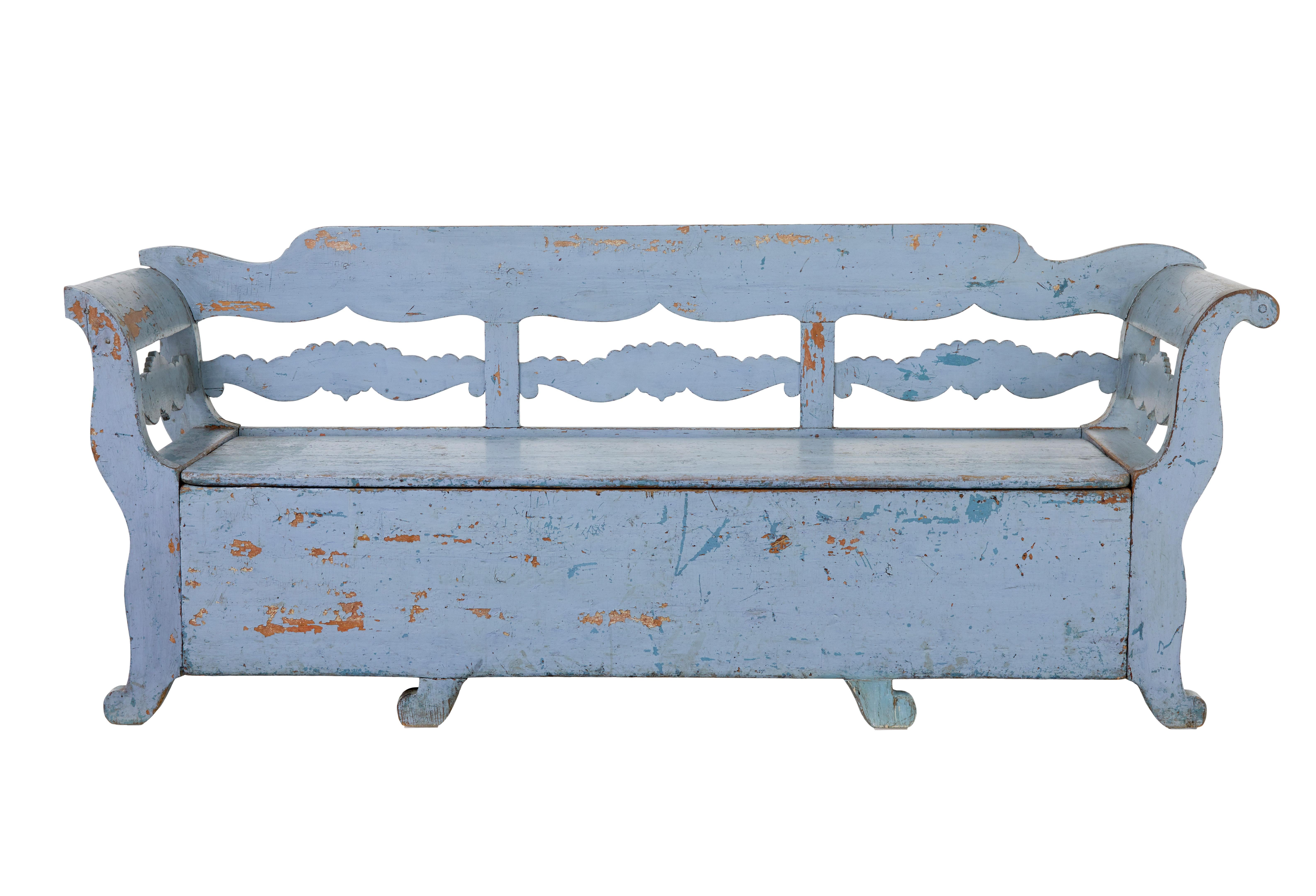 Mid 19th century large painted Swedish bench day bed

Large rustic Swedish pine bench / day bed circa 1850.

Very heavy item. Ideal for a summer house or garden room. Lift up seat which allows the base to be pulled out to form a bed. N.B it no