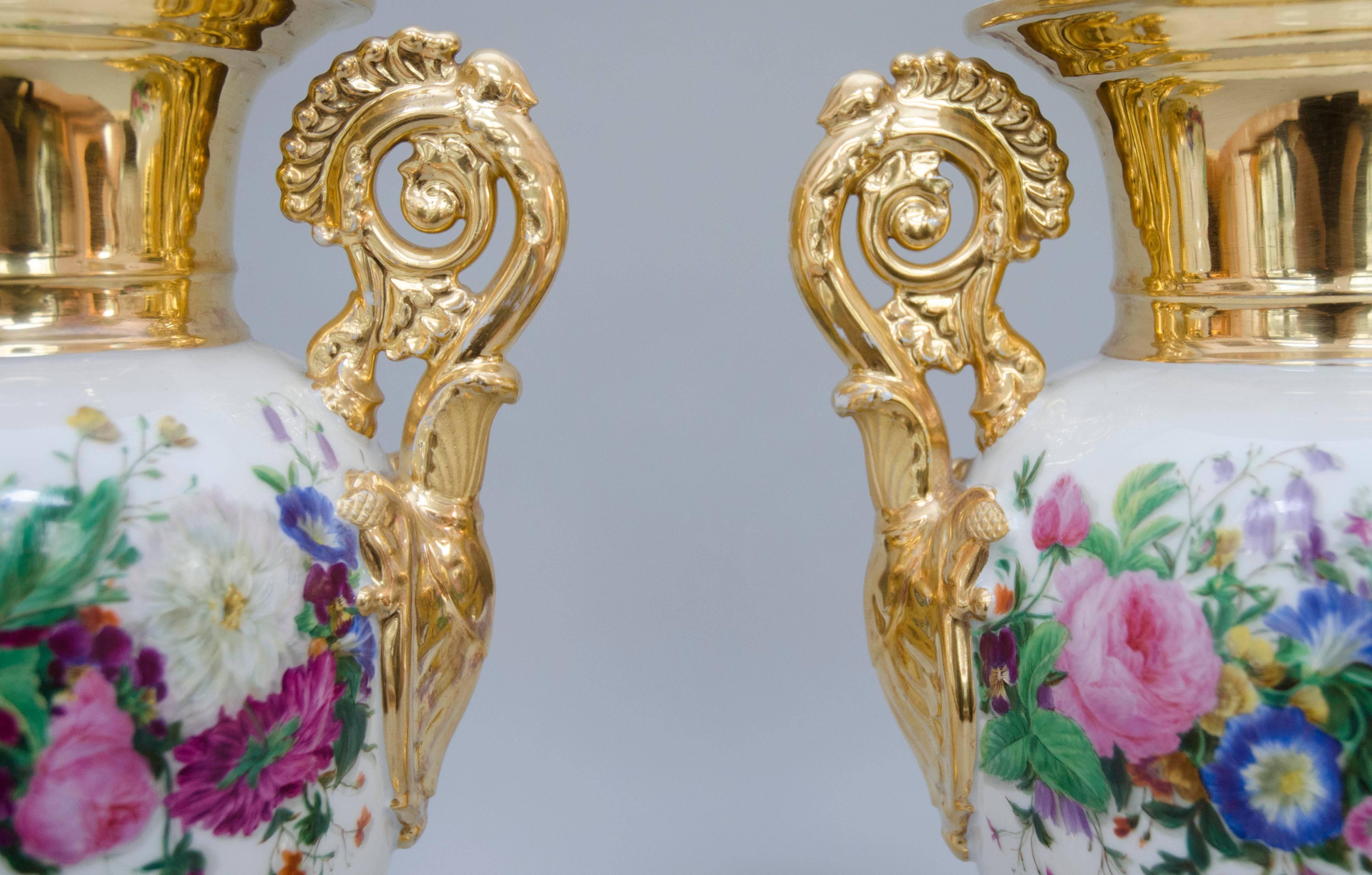 Rococo Revival Mid-19th Century Large Pair of Egg Shaped Vases with Garlands of Flowers, Paris For Sale