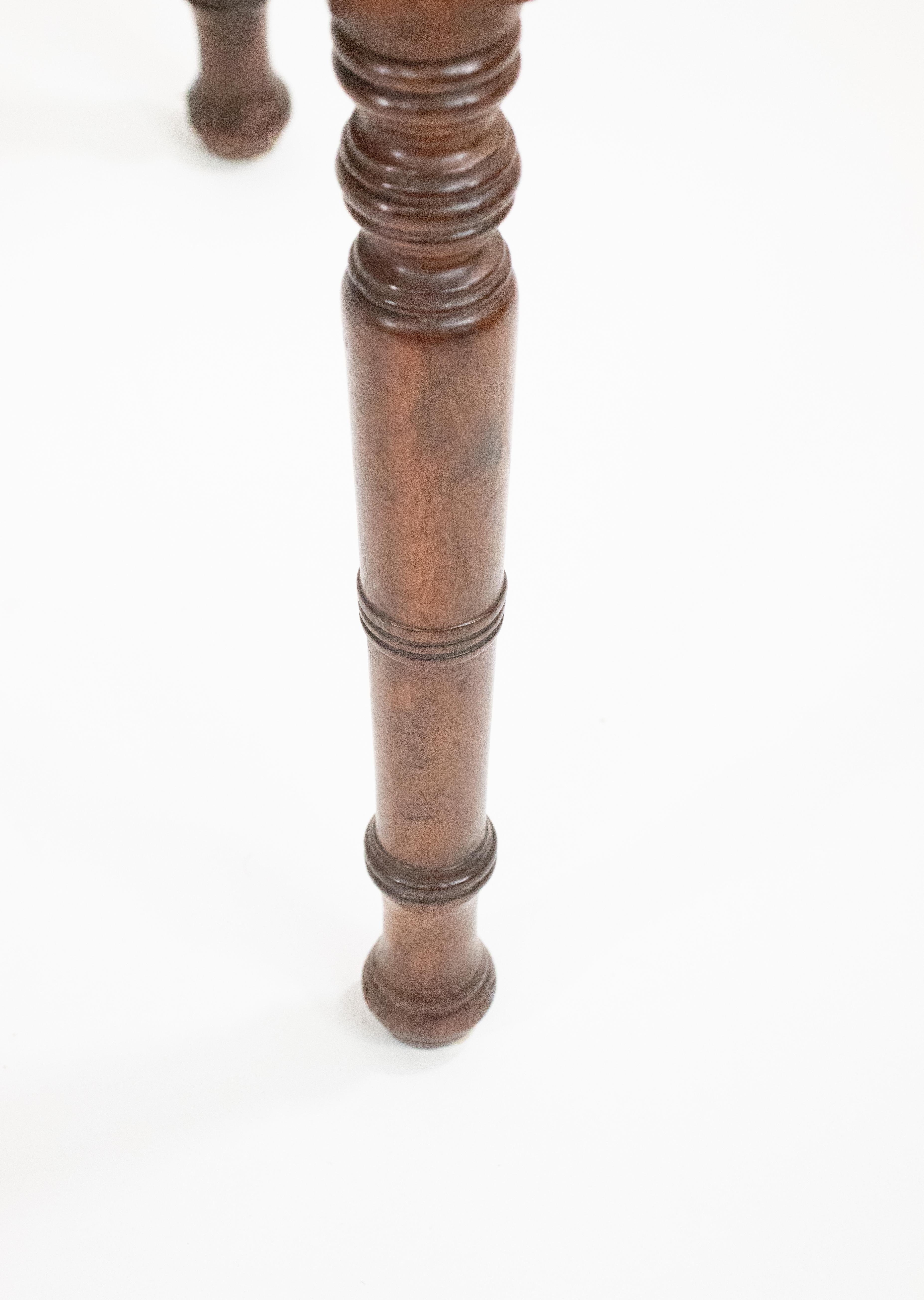 Armadio da camera in mogano fiammato della tarda Reggenza della metà del XIX secolo in vendita 9