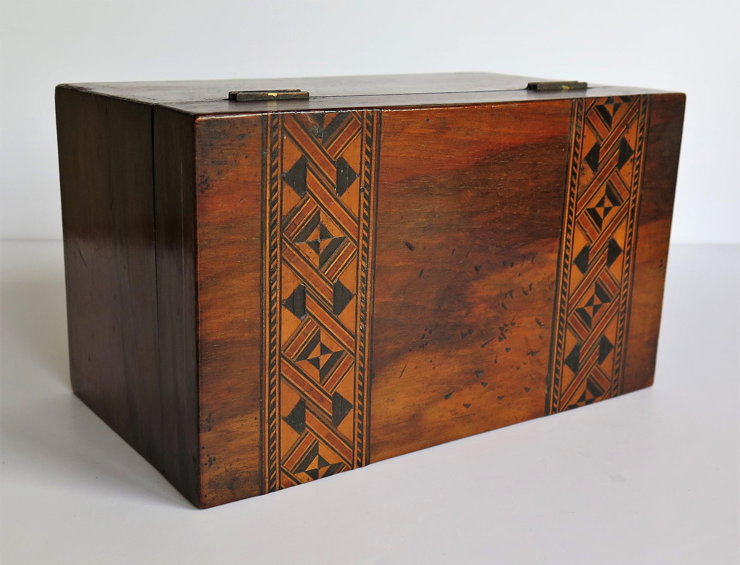 Mid-19th Century Lidded Box Walnut with Parquetry Mosaic Inlay, Mid Victorian 6