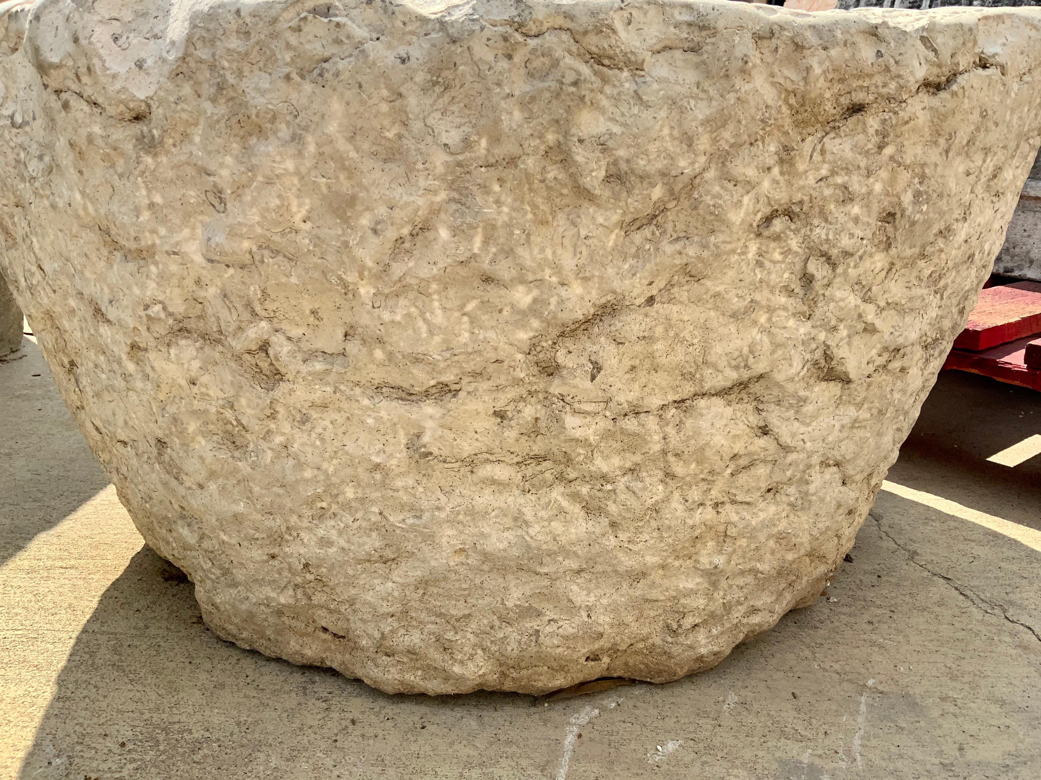 Mid-19th Century Limestone Planter from France In Good Condition In Dallas, TX
