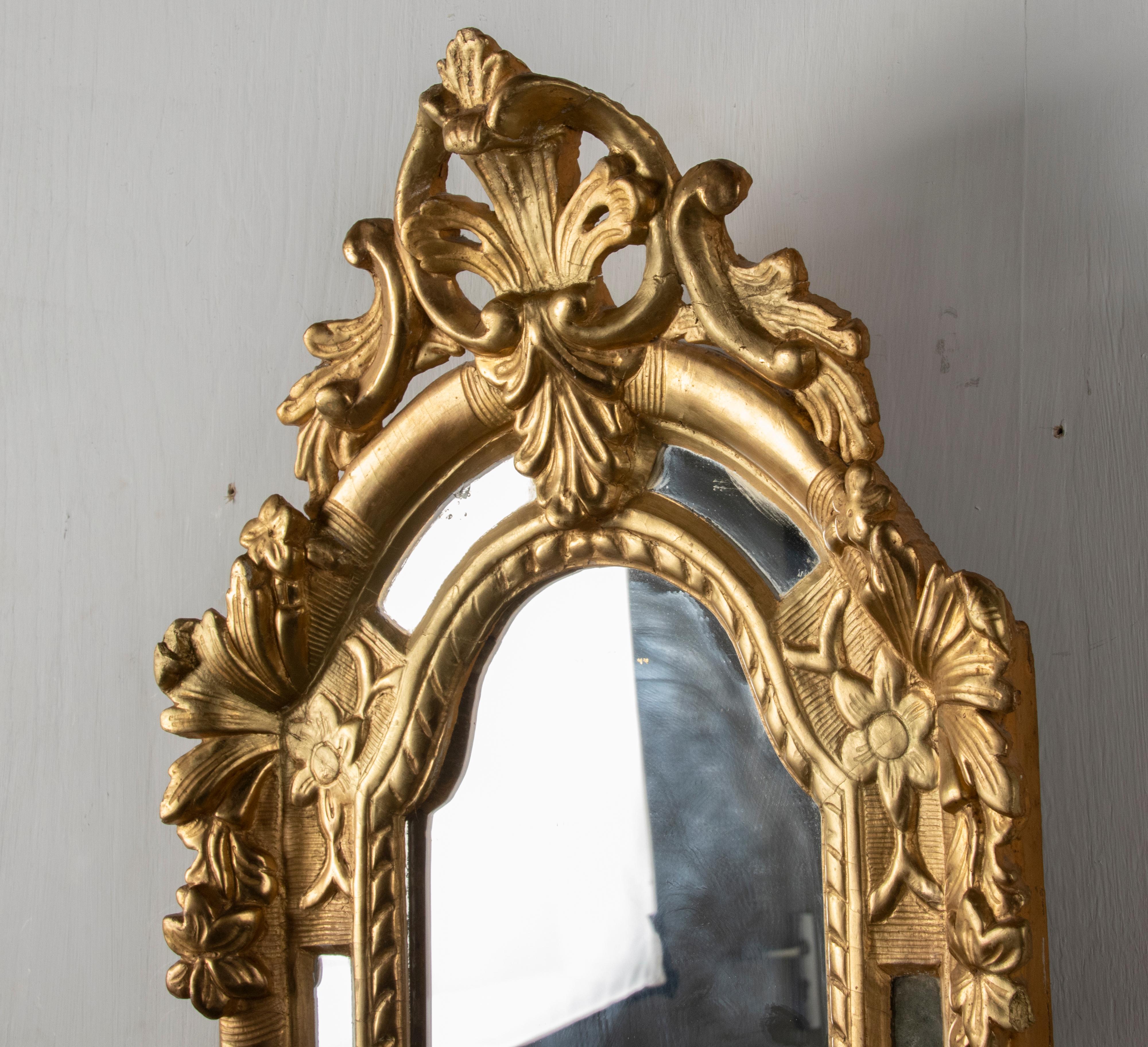 Mid 19th Century Louis XV Style Gold Leaf Wooden Carved Mirror 10