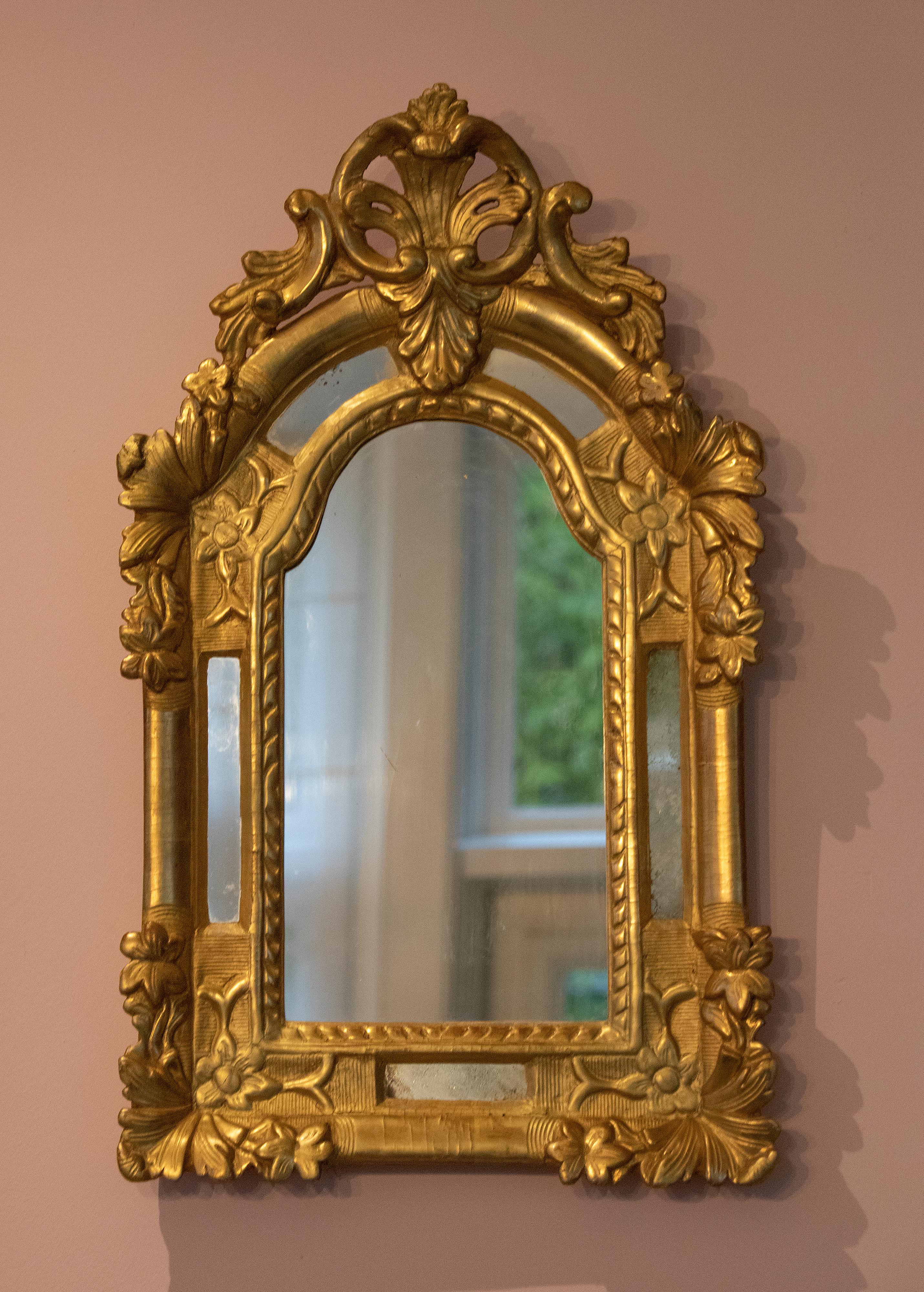 French Mid 19th Century Louis XV Style Gold Leaf Wooden Carved Mirror