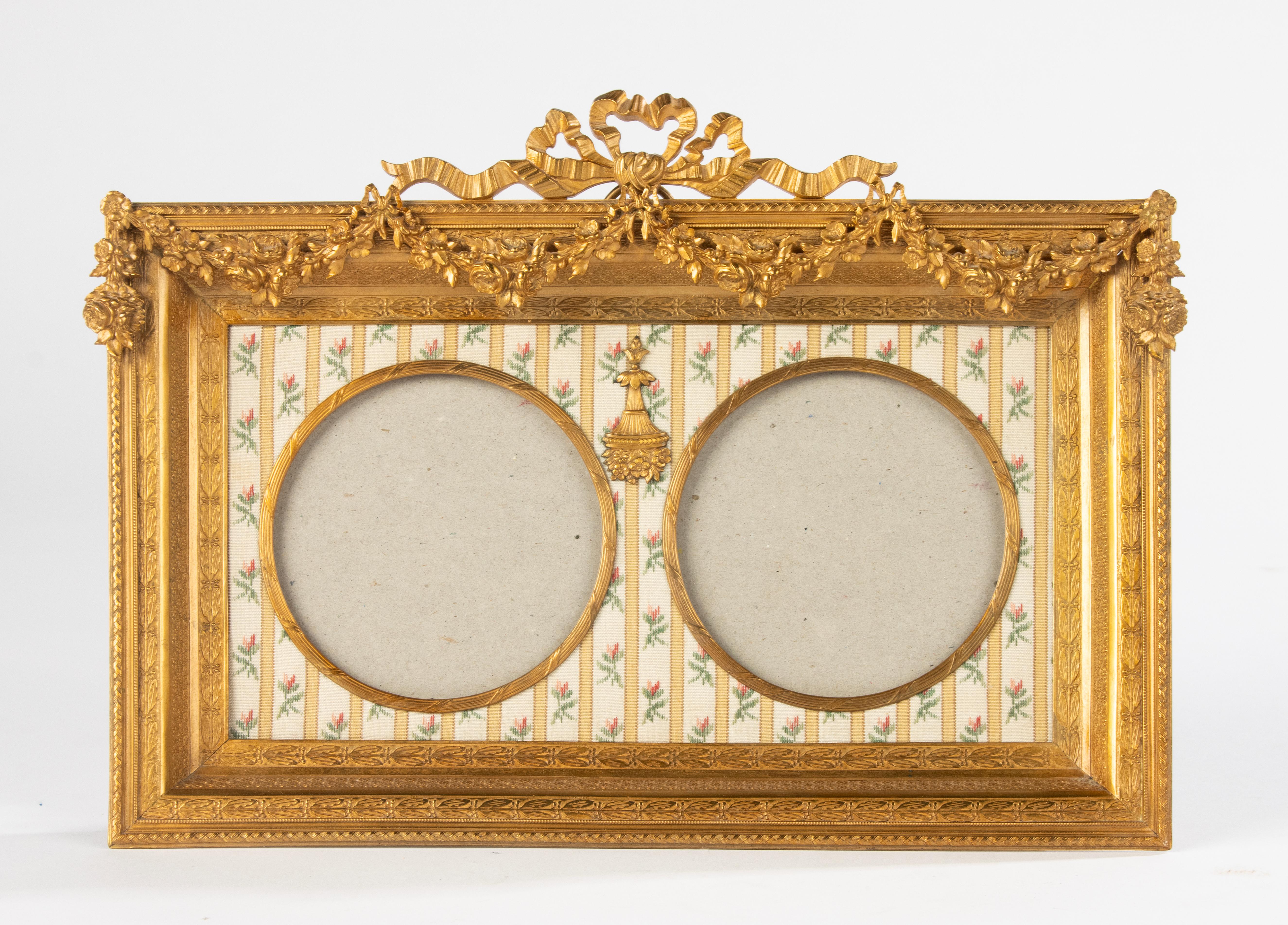 Hand-Crafted Mid 19th Century Louis XVI Ormolu Bronze Duo Picture frame - Napoleon III