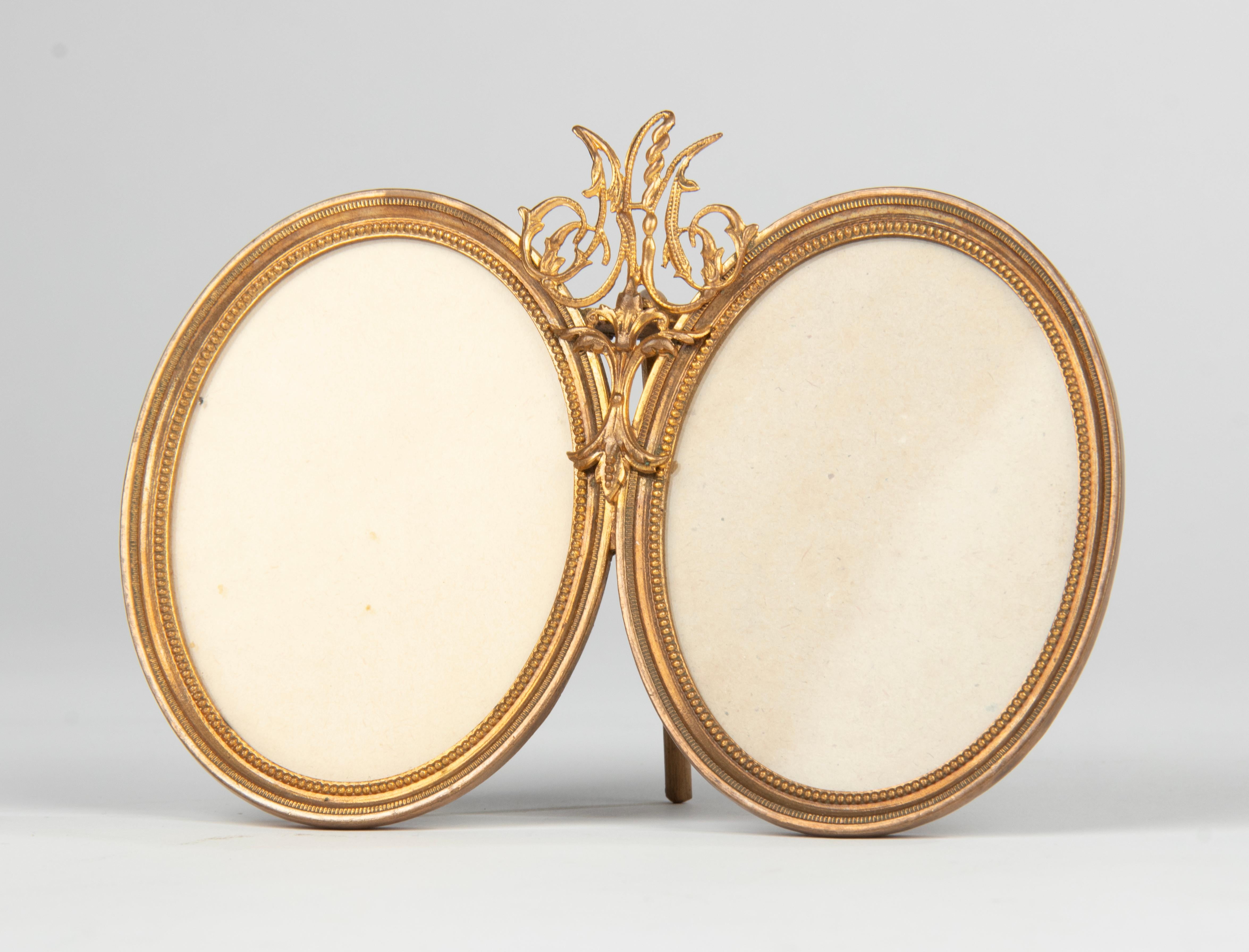 Mid-19th Century Louis XVI Style Ormolu Gilt Bronze Oval Double Picture Frame 7