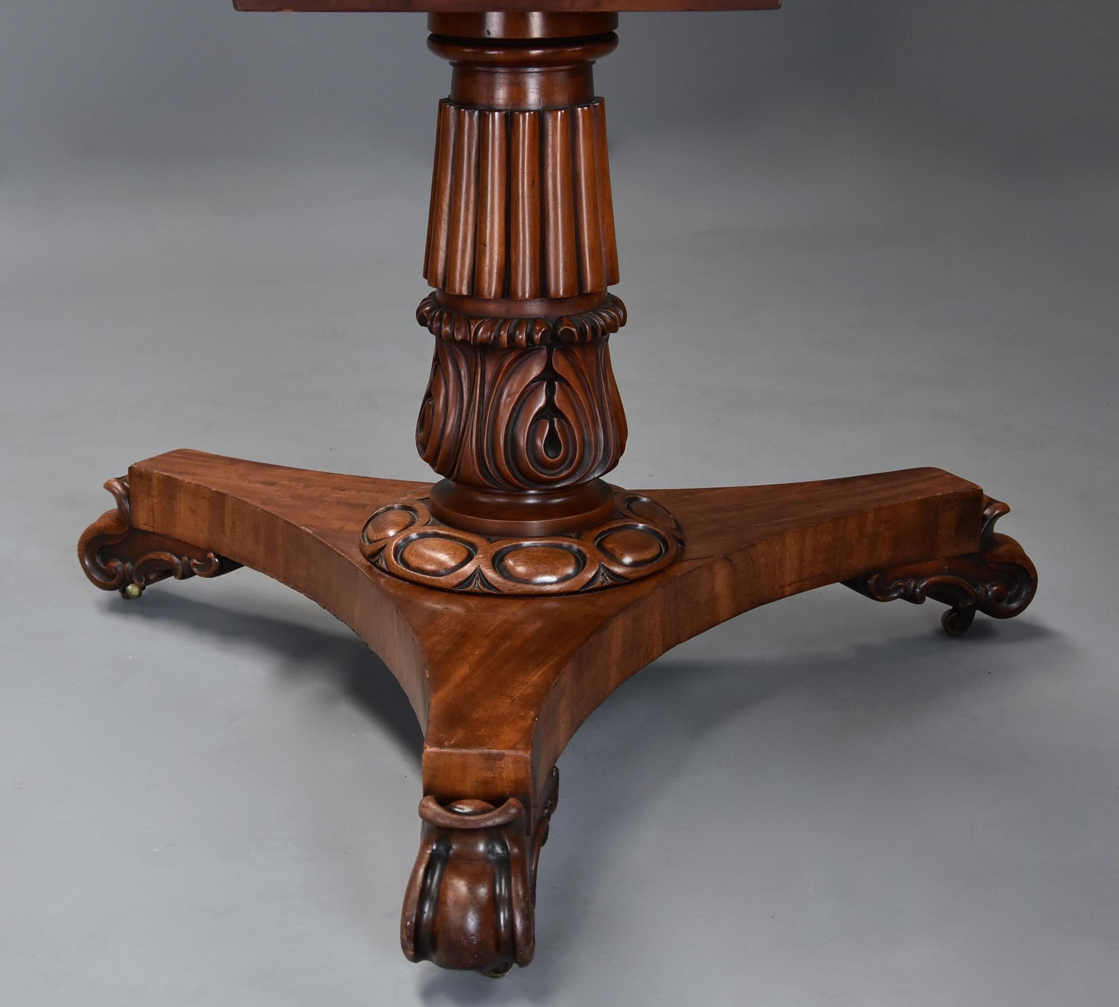 Mid 19th Century Mahogany Centre Table of Excellent Patina For Sale 2