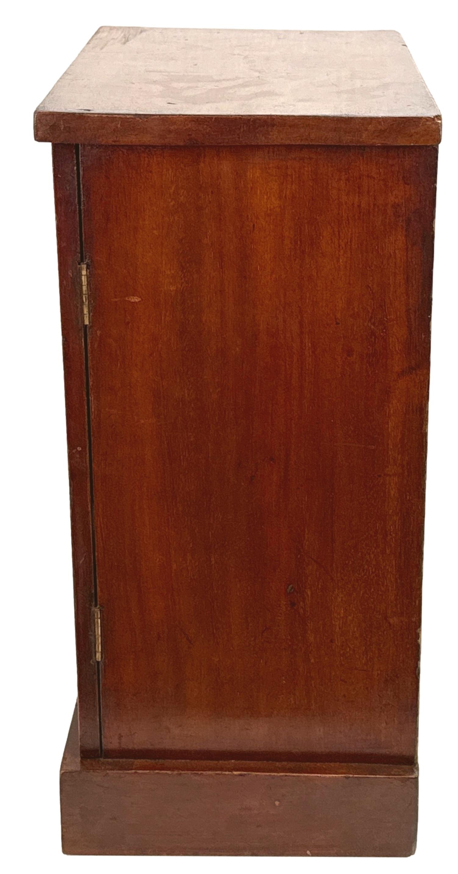 Cassapanca Child & Childington in mogano della metà del XIX secolo In condizioni buone in vendita a Bedfordshire, GB