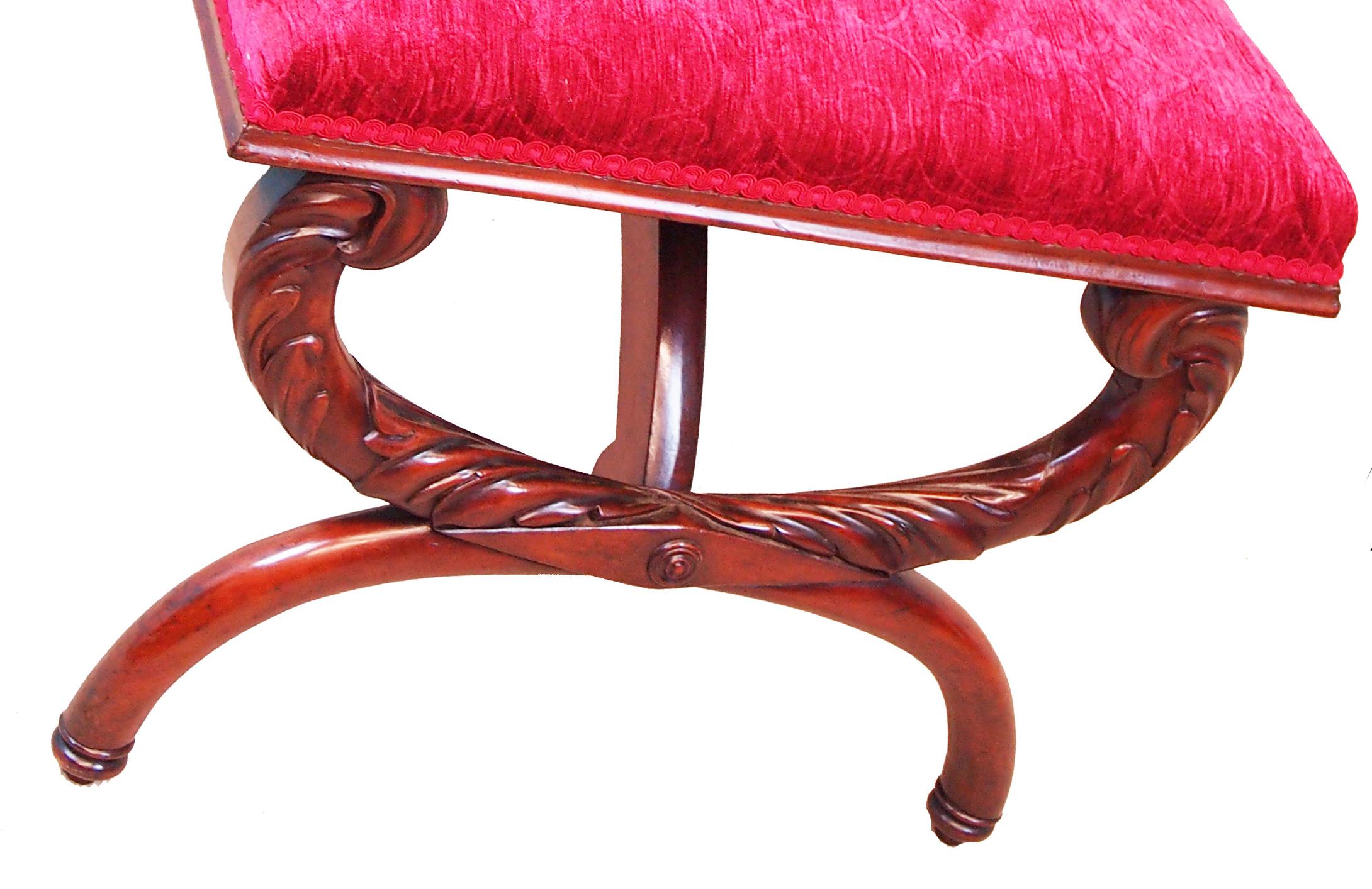 Mid-19th Century Mahogany English Antique Salon Stool In Good Condition In Bedfordshire, GB