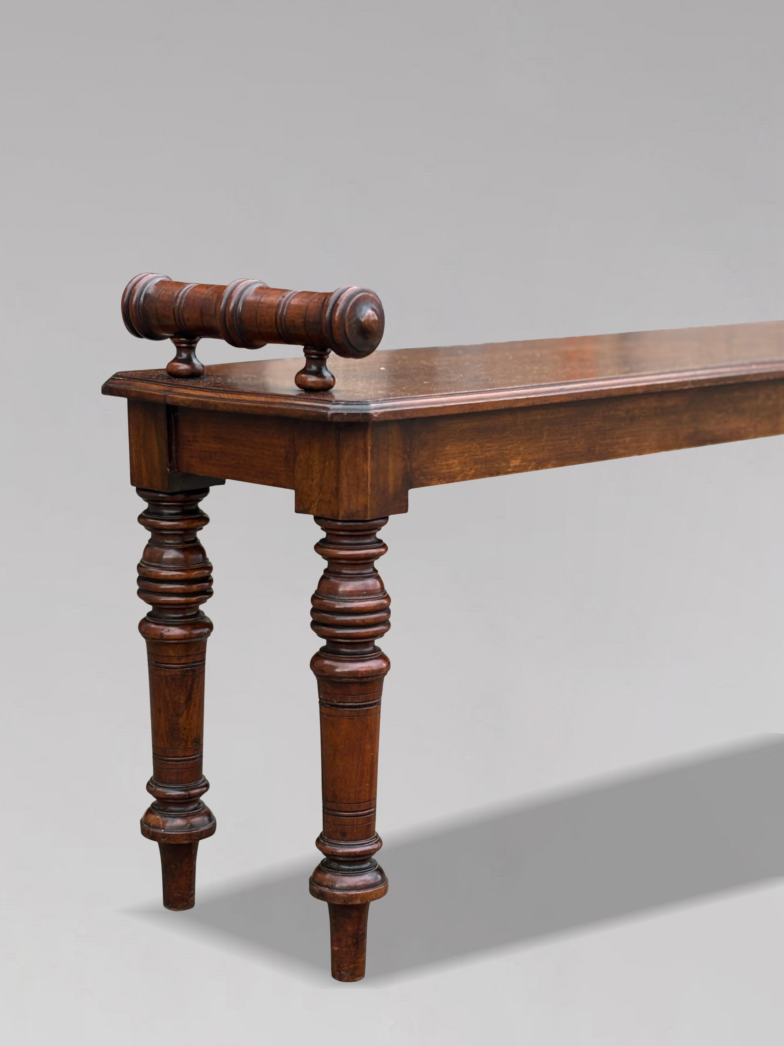 Banco de salón o asiento de ventana de caoba de mediados del siglo XIX Caoba en venta