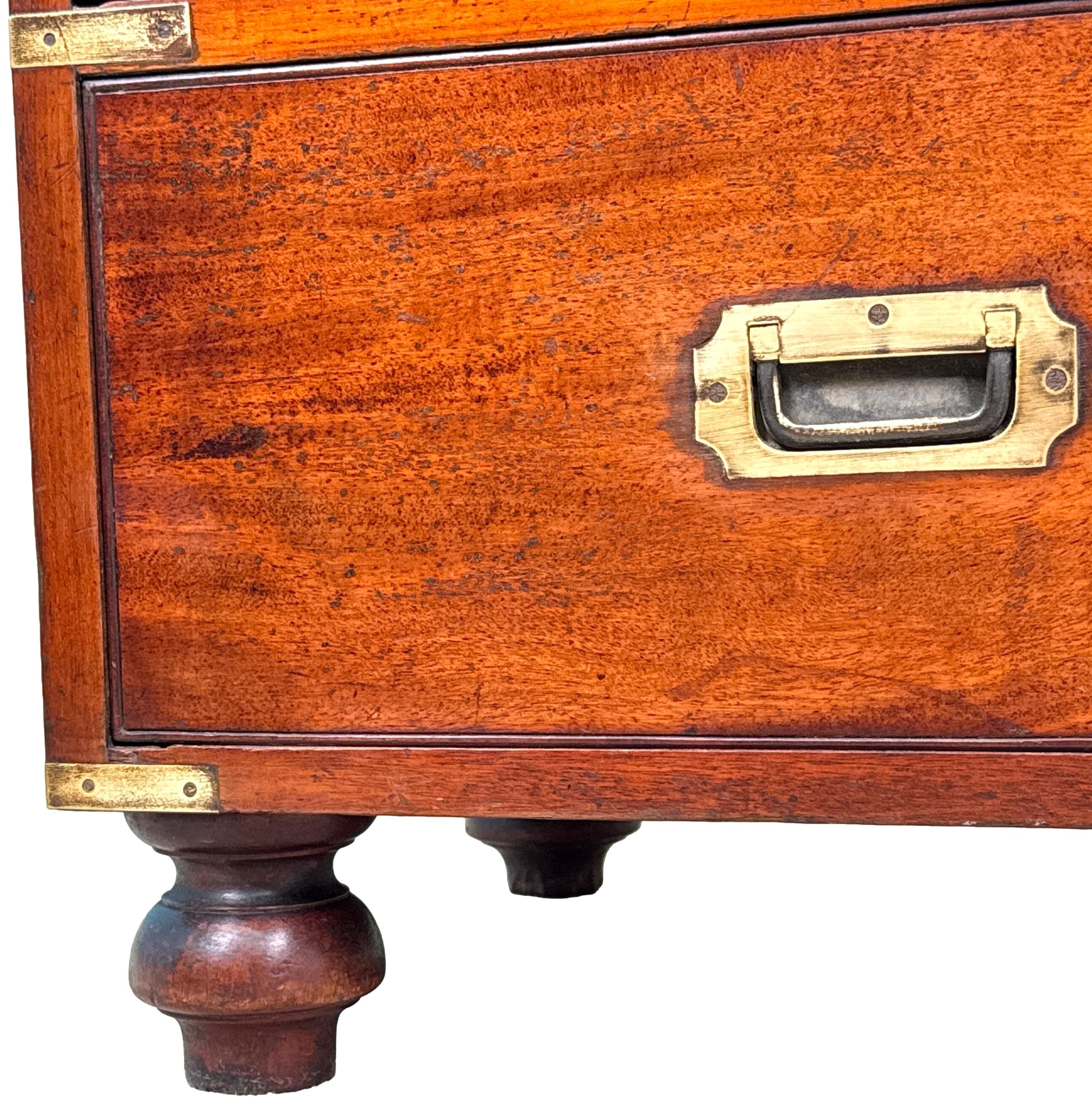 Mid 19th Century Mahogany Military Campaign Chest Of Drawers en vente 2