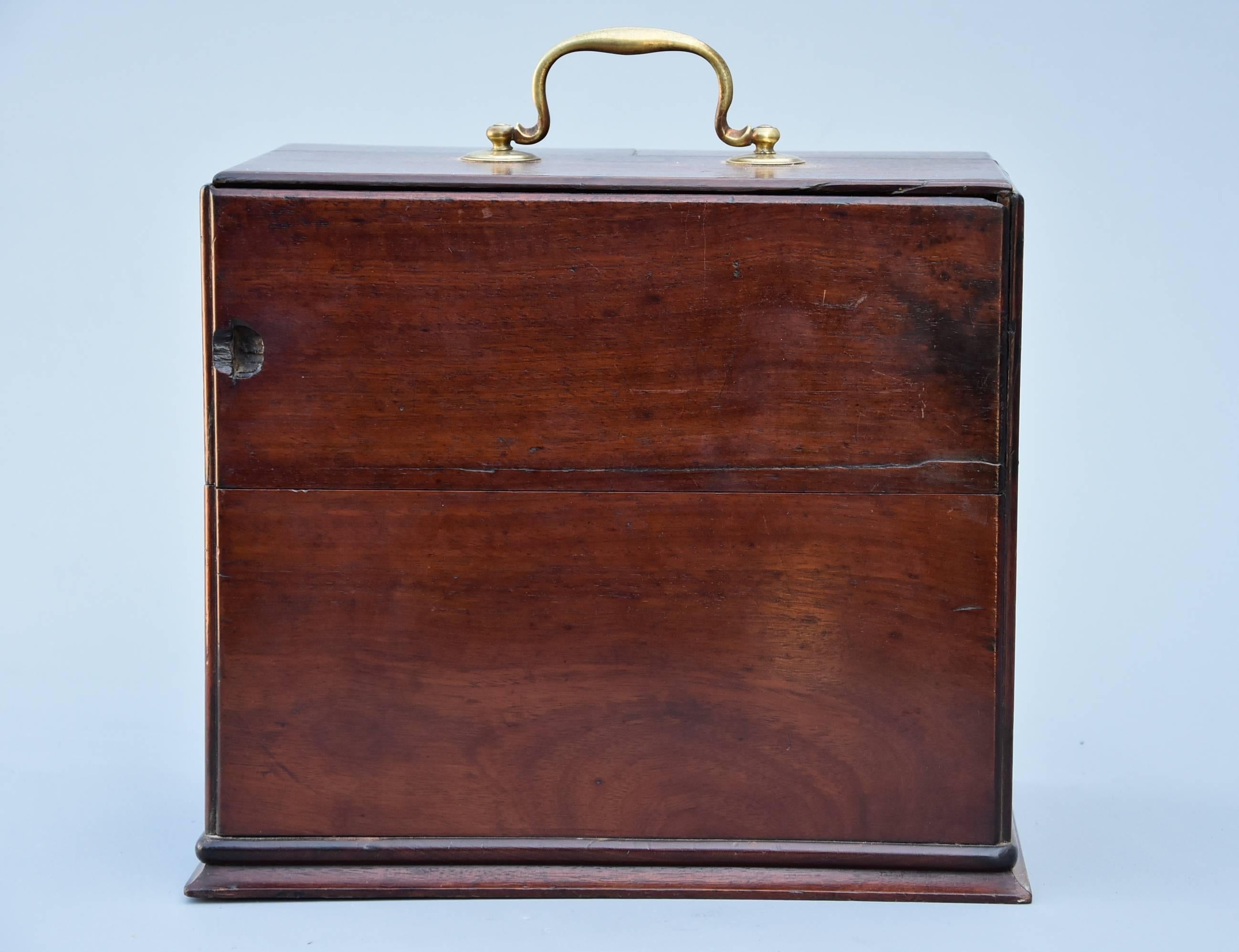 Mid-19th Century Mahogany Travelling Apothecary Cabinet In Good Condition For Sale In Suffolk, GB