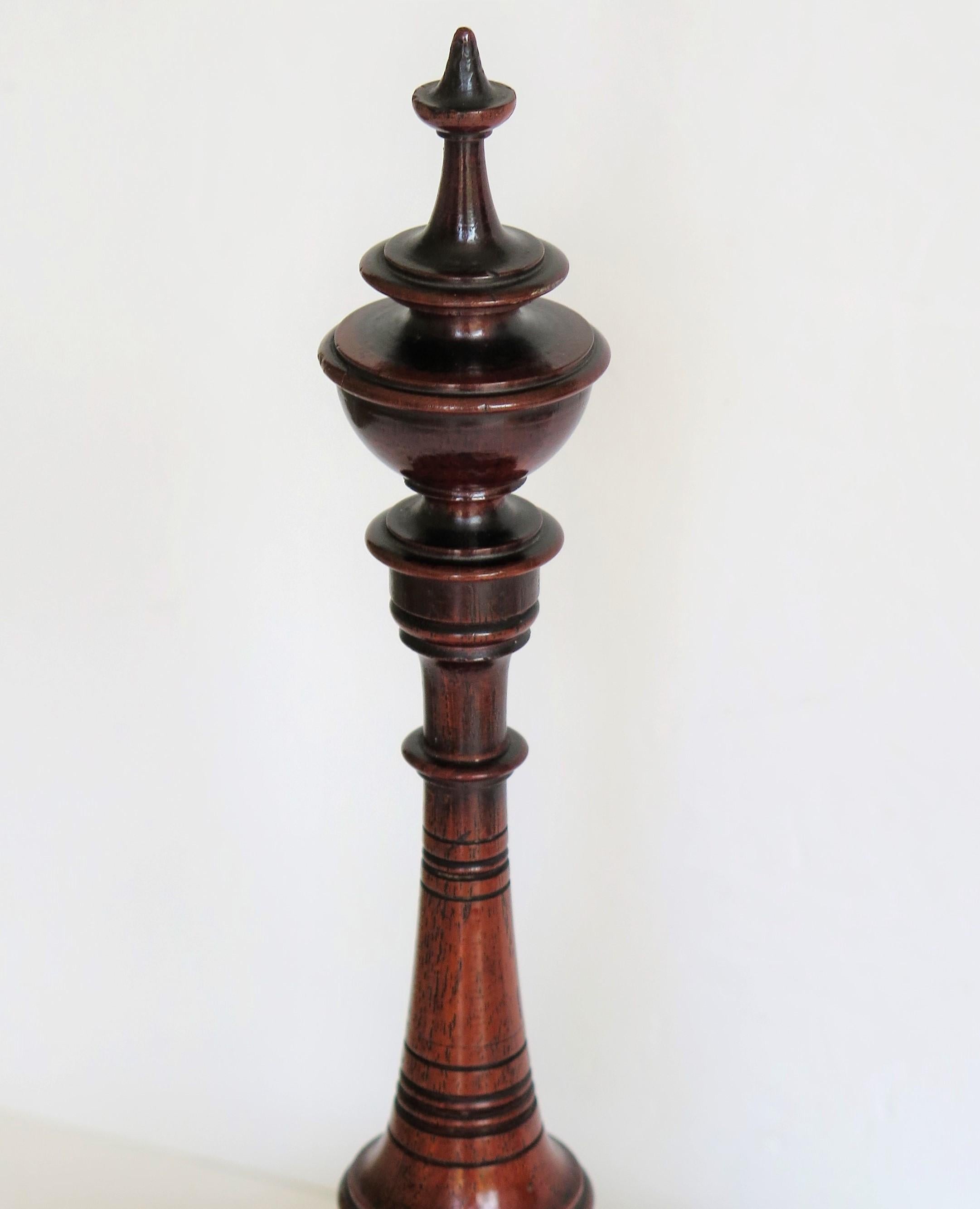 Mid-19th Century walnut Treen Bobbin Stand Finely Hand Turned, circa 1850 For Sale 8