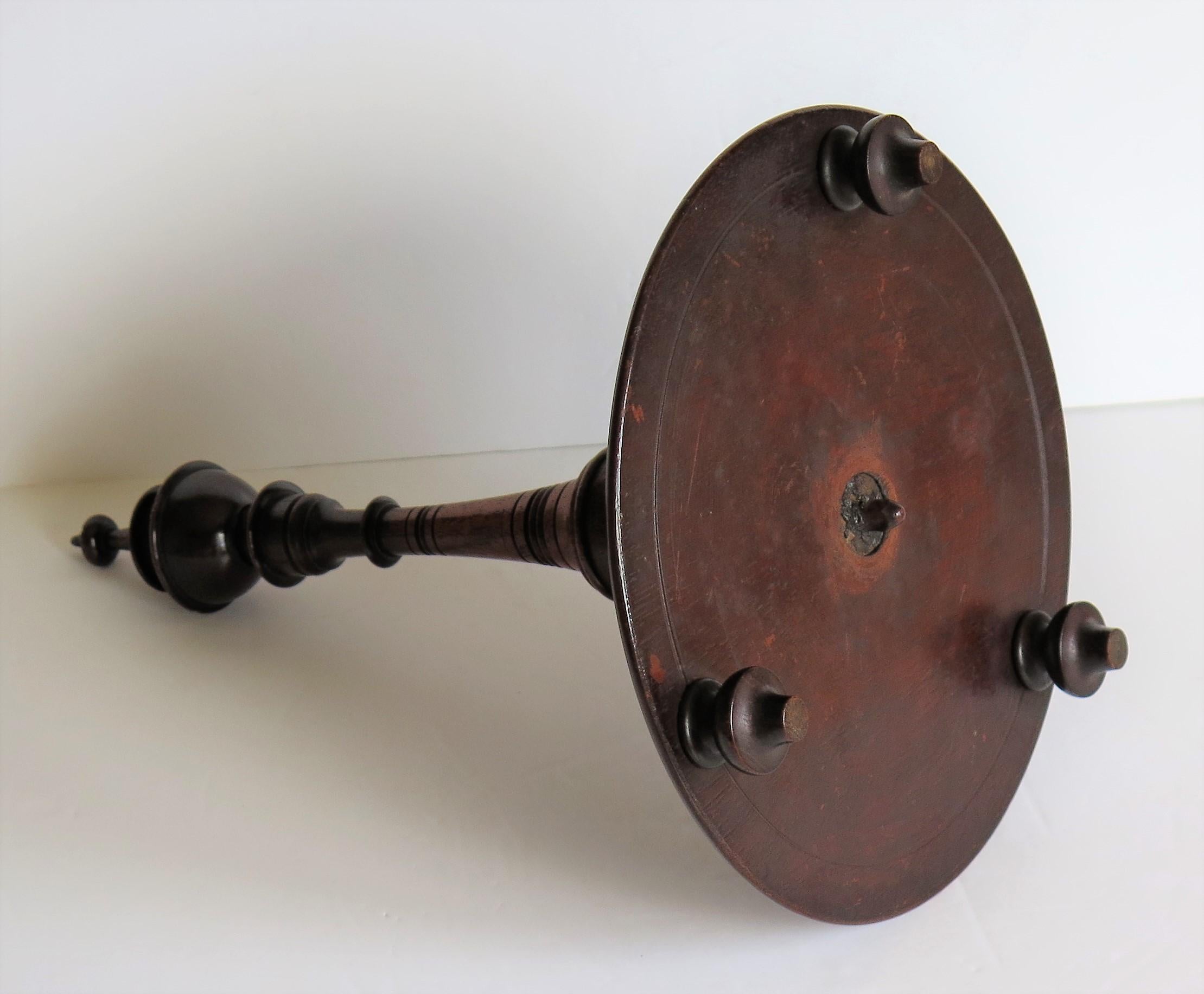 Mid-19th Century walnut Treen Bobbin Stand Finely Hand Turned, circa 1850 For Sale 10