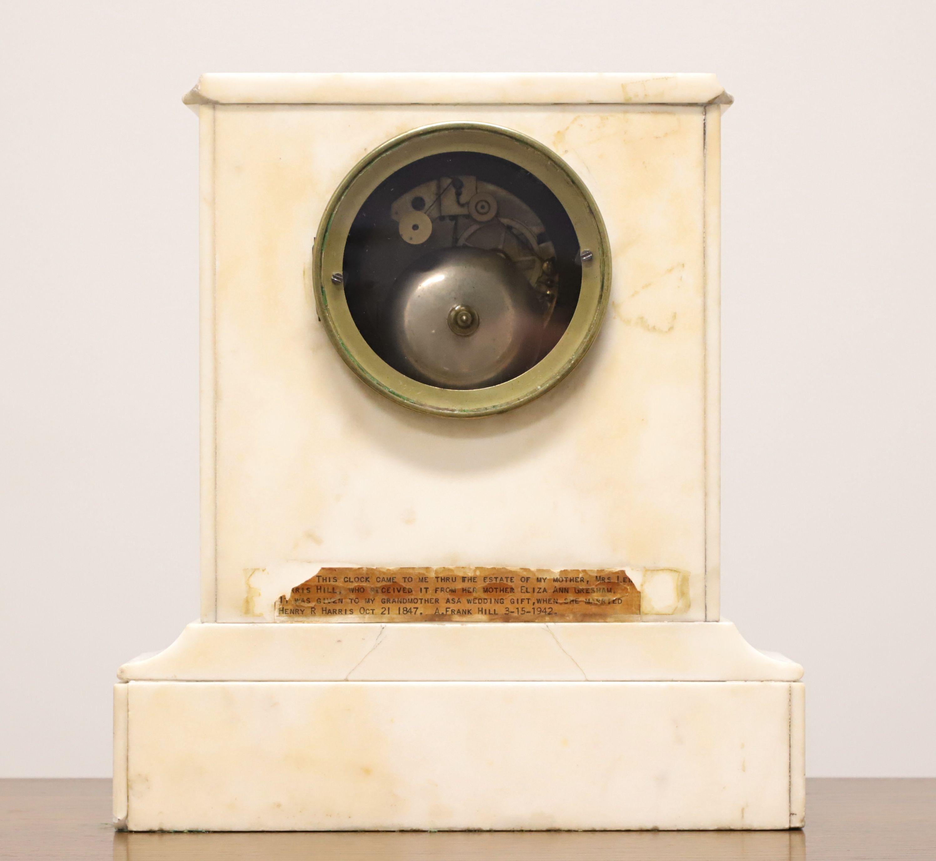 Antike Mitte des 19. Jahrhunderts Marmor Empire Chime Mantel Uhr im Zustand „Gut“ im Angebot in Charlotte, NC