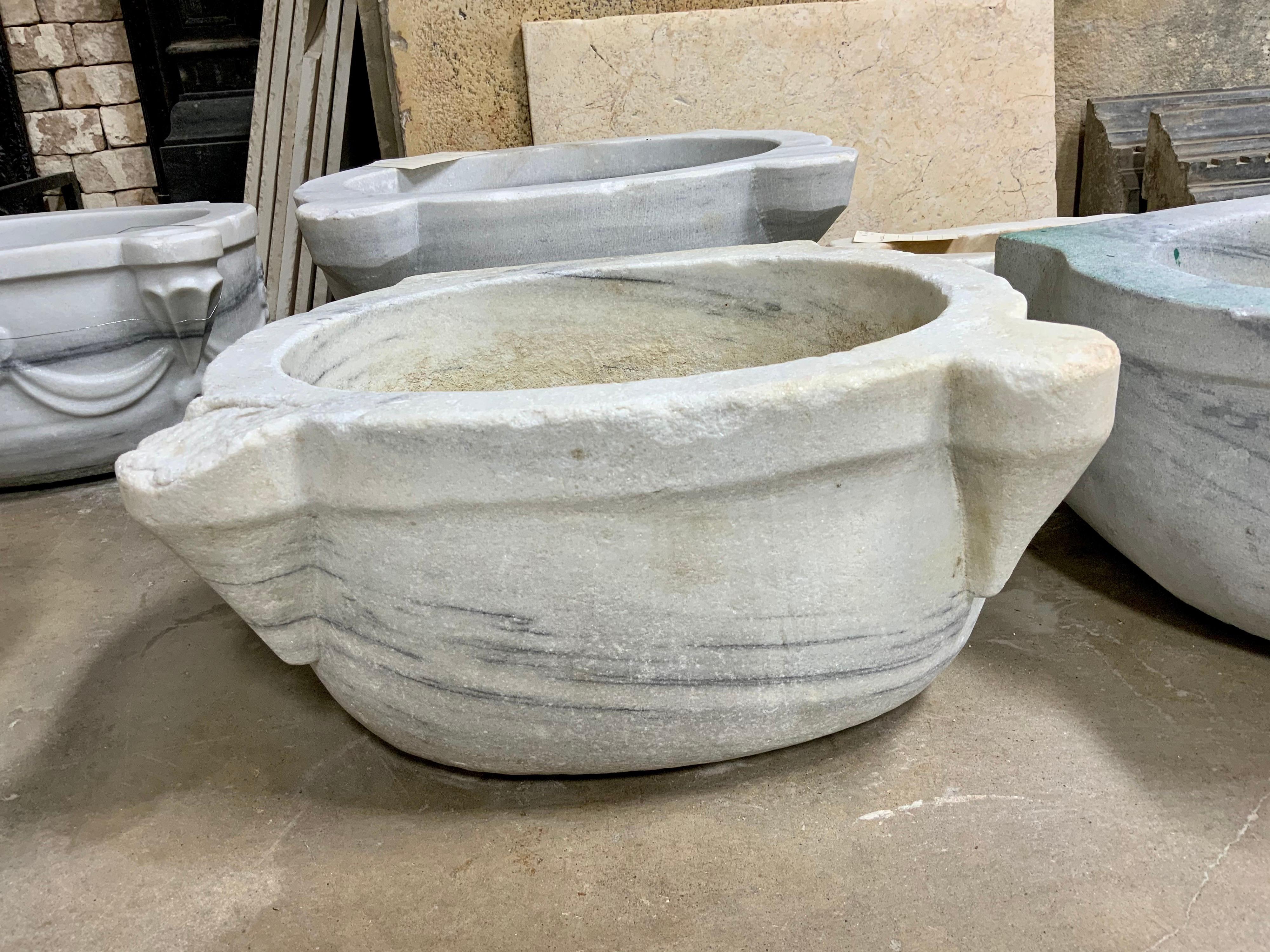 This marble sink origins from Greece, circa 1850.

Very simple and chic.

If purchased we can drill and fit a drain for this item. However, it will need to be sent to us.