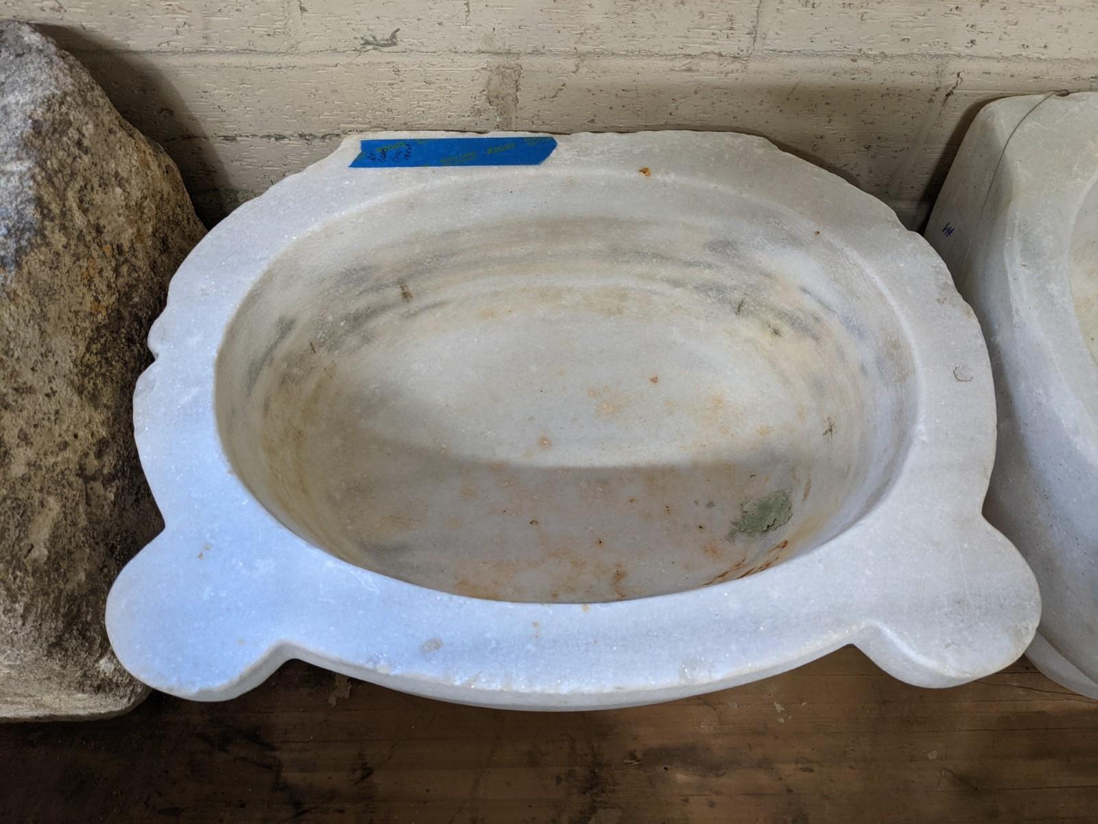 Mid-19th Century Marble Sink from Greece In Good Condition In Dallas, TX