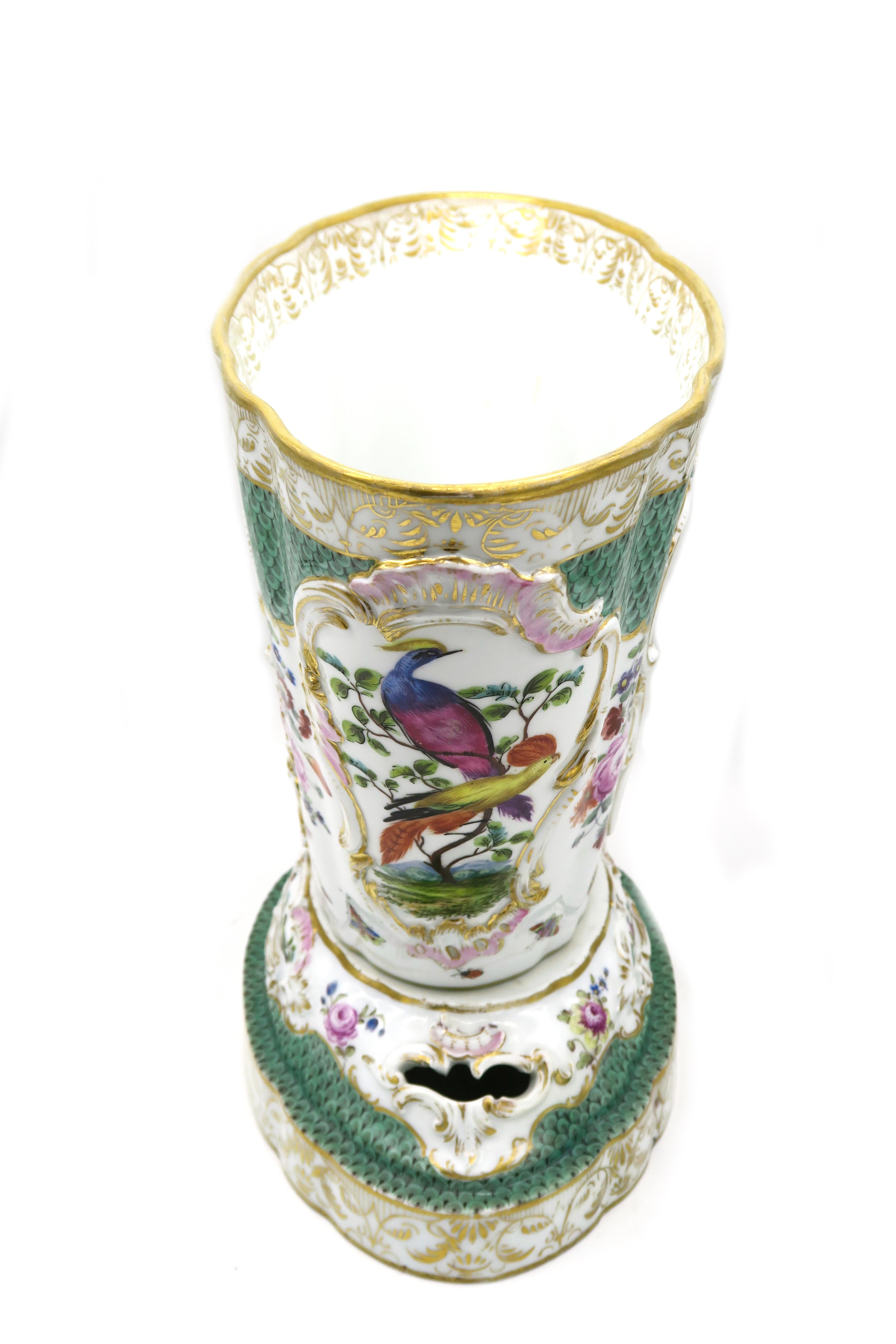 Porcelaine Vase « en forme d'éventail » de Meissen du milieu du 19e siècle en vente