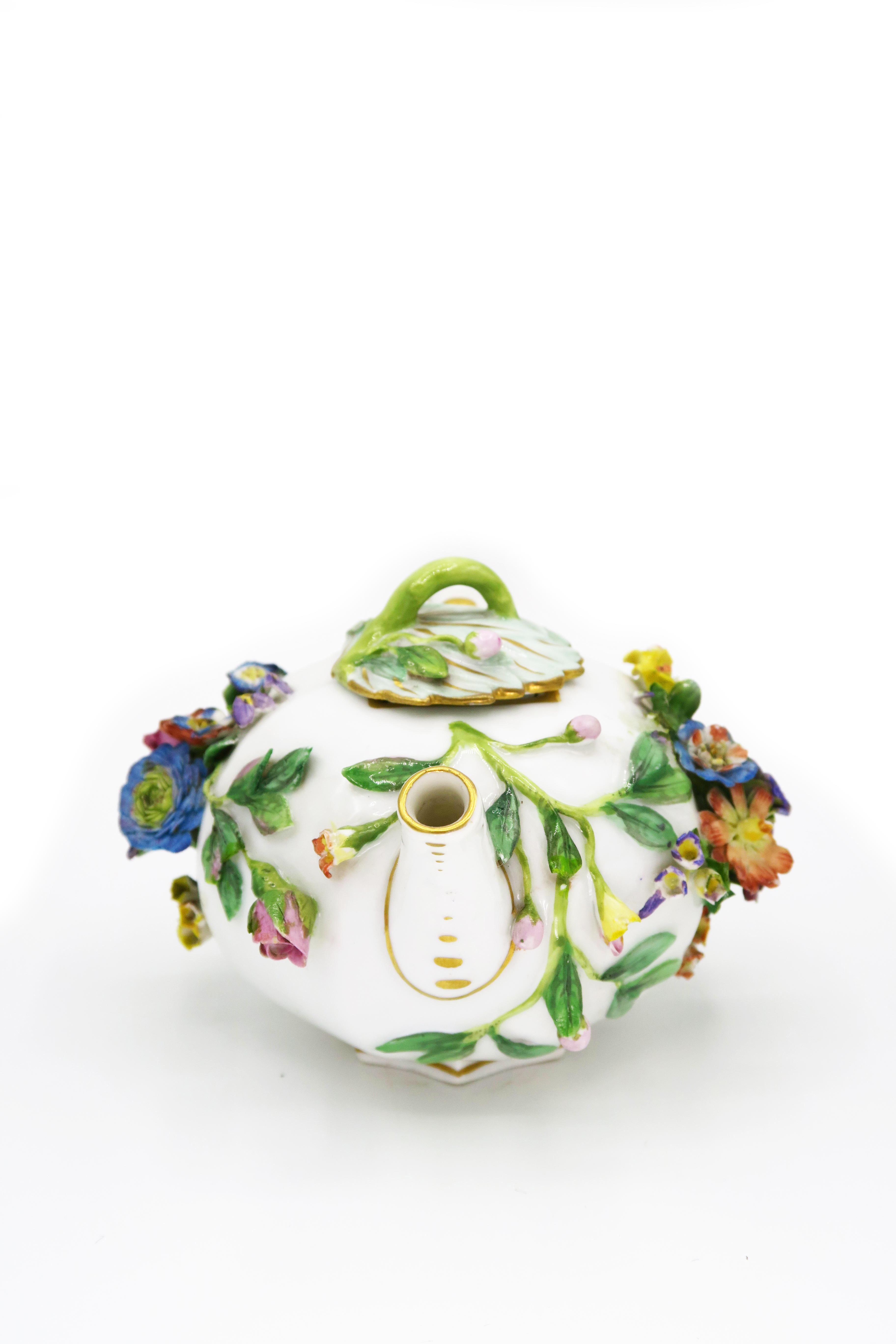 Fait main Pichet Meissen fait à la main du milieu du 19e siècle en vente