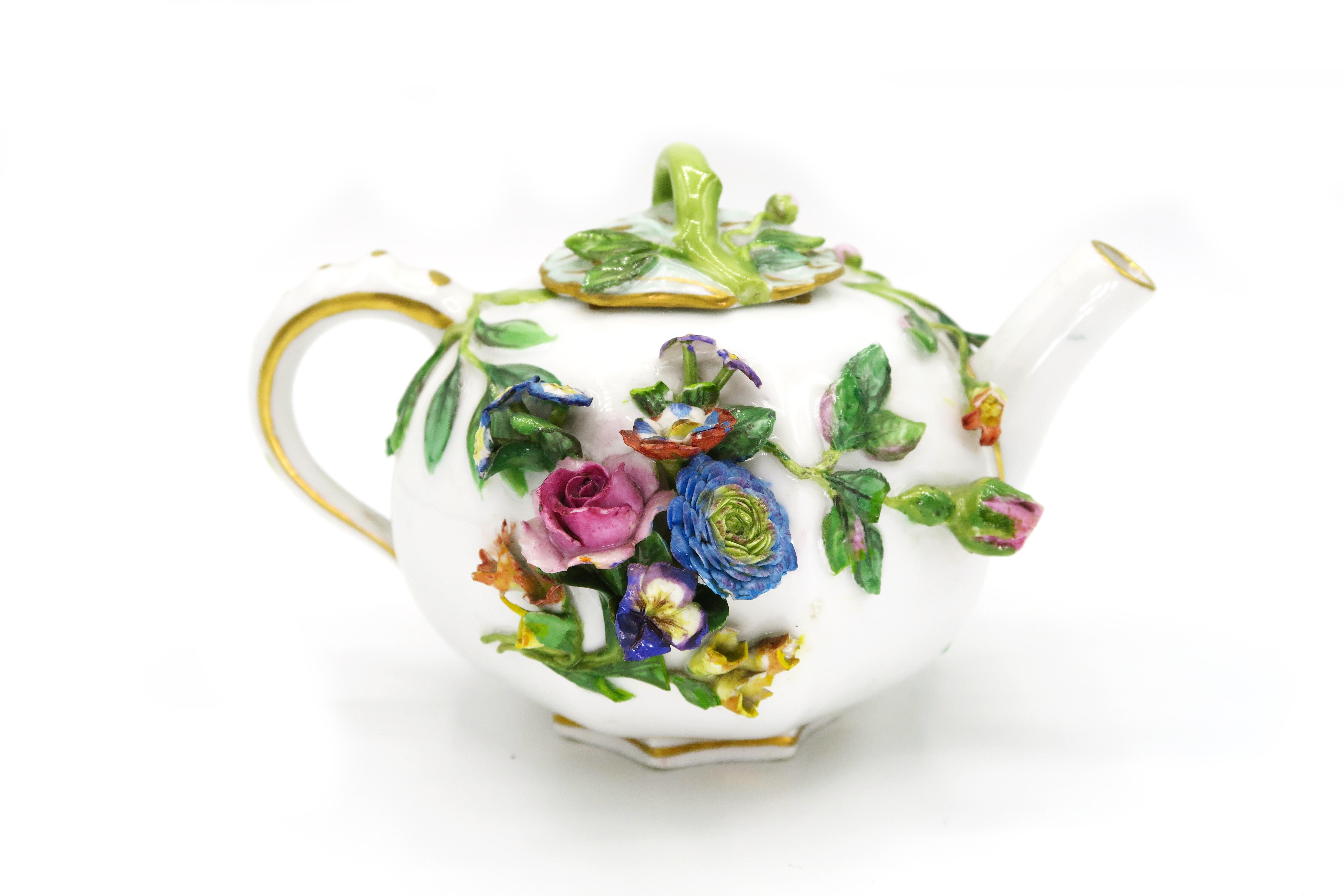 Pichet Meissen fait à la main du milieu du 19e siècle Bon état - En vente à Remshalden-Grunbach, DE