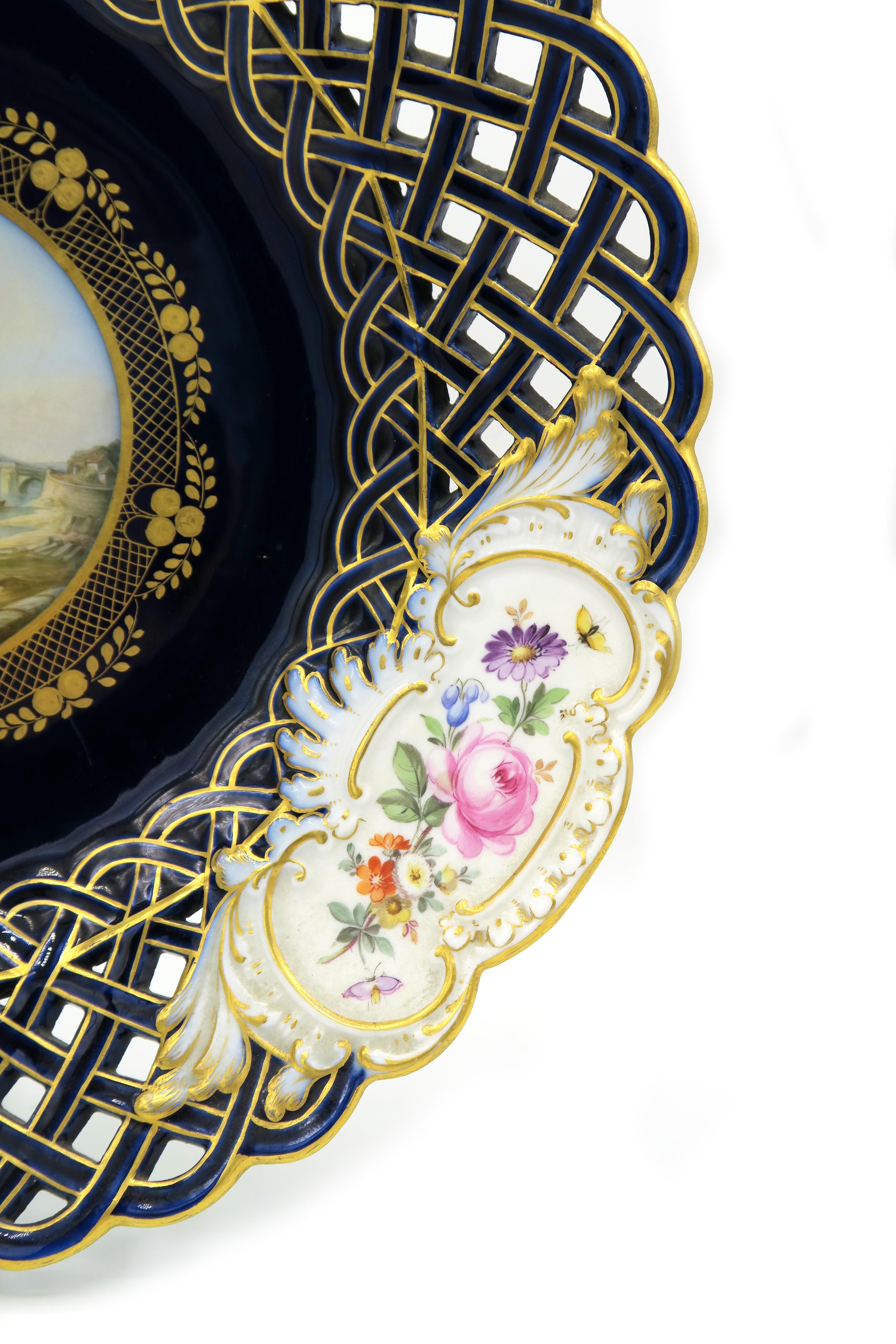 German Mid-19th Century Meissen Landscape Dekorative Plate For Sale