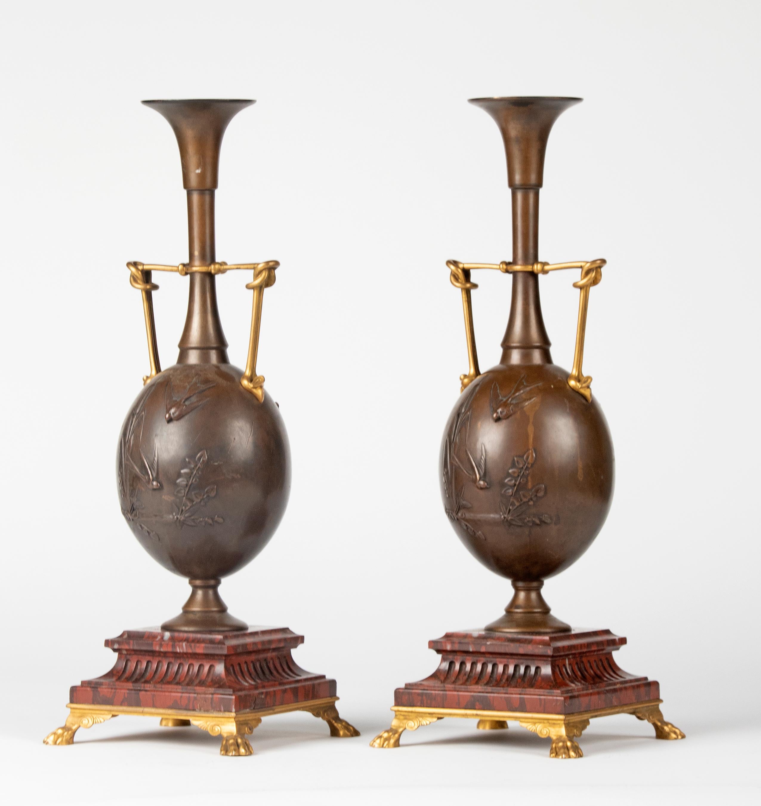 Français Vases en bronze Napoléon III du milieu du XIXe siècle par Cahieux & Barbedienne en vente