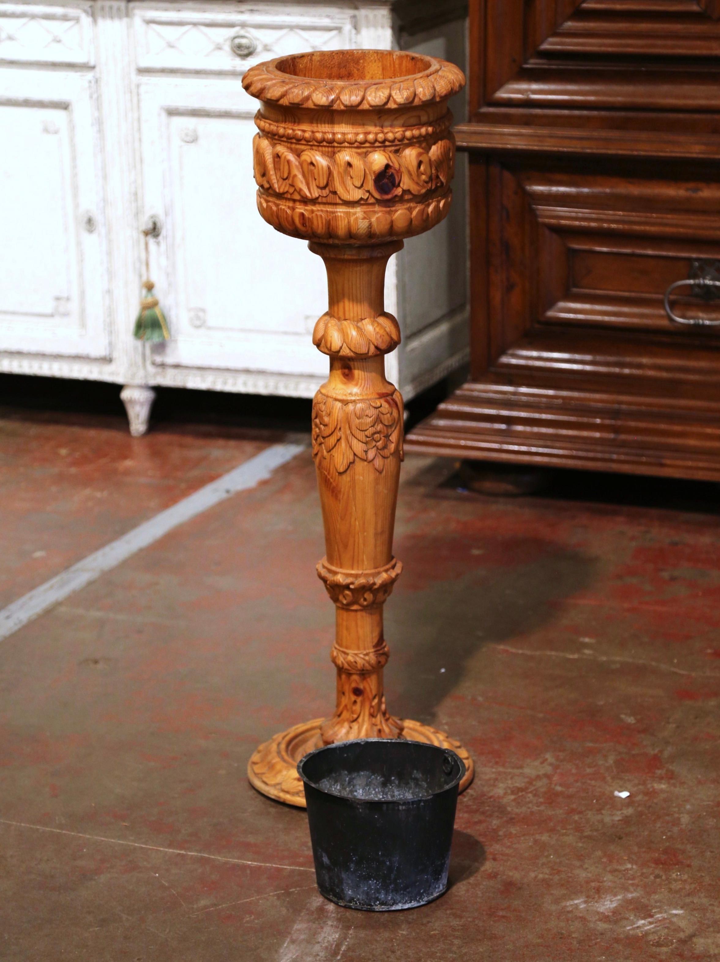 Mid-19th Century Napoleon III French Carved Pine Pedestal Plant Stand 1