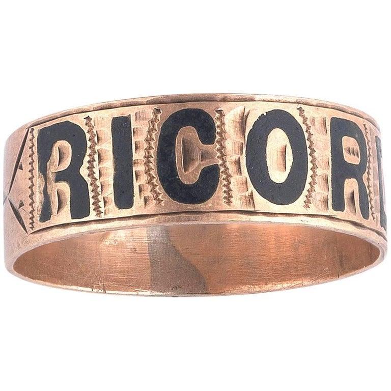 BERNARDO ANTICHITÀ PONTE VECCHIO FLORENCE
PLEASE NOTE: OUR PRICE IS FULLY INCLUSIVE OF SHIPPING, IMPORTATION TAXES & DUTIES.
Decorated with an enamel black letters, weight 2,7 gr, size 9