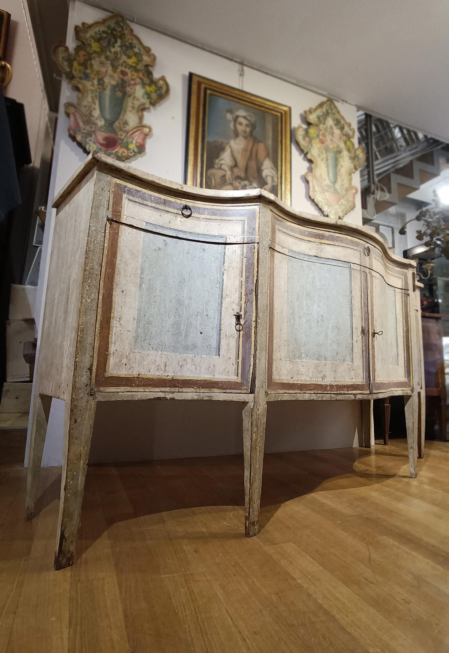 MID-19th CENTURY NEOCLASSIC-STYLE LACQUERED SIDEBOARD For Sale 1