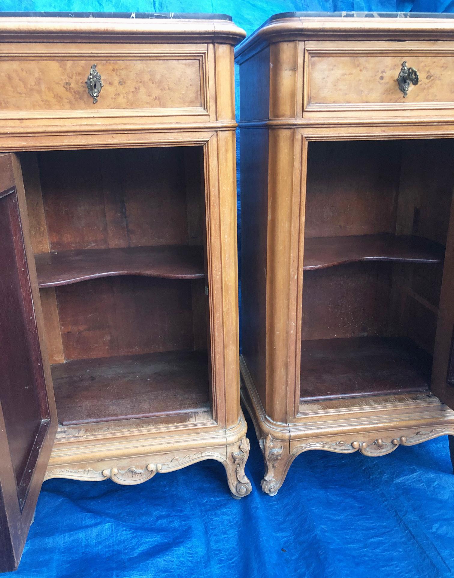 Pair Nightstands with Black Marble in Maple Rarity In Good Condition In Buggiano, IT