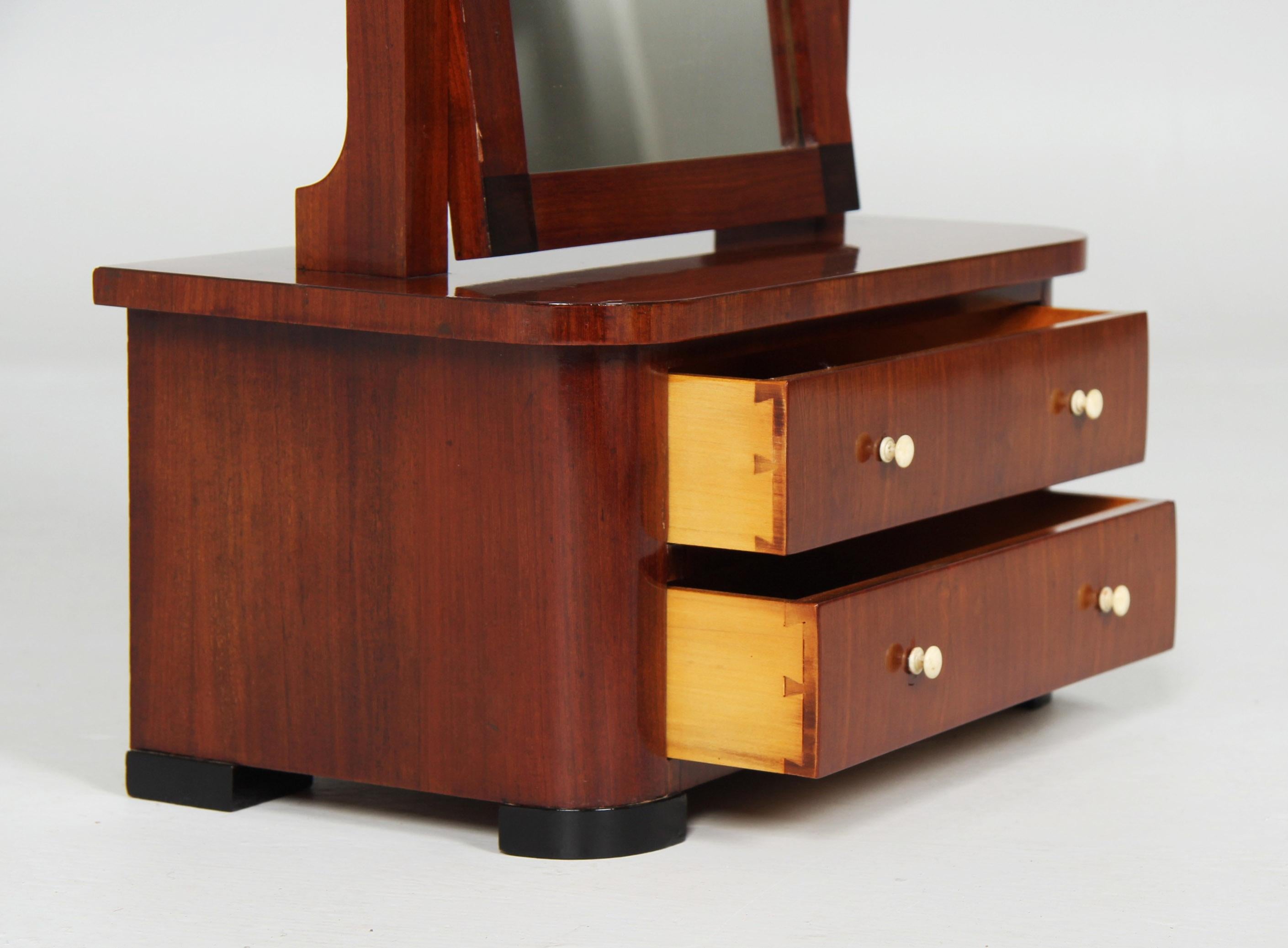 Allemand Miroir Biedermeier d'Allemagne du Nord du milieu du 19e siècle, vers 1840 en vente