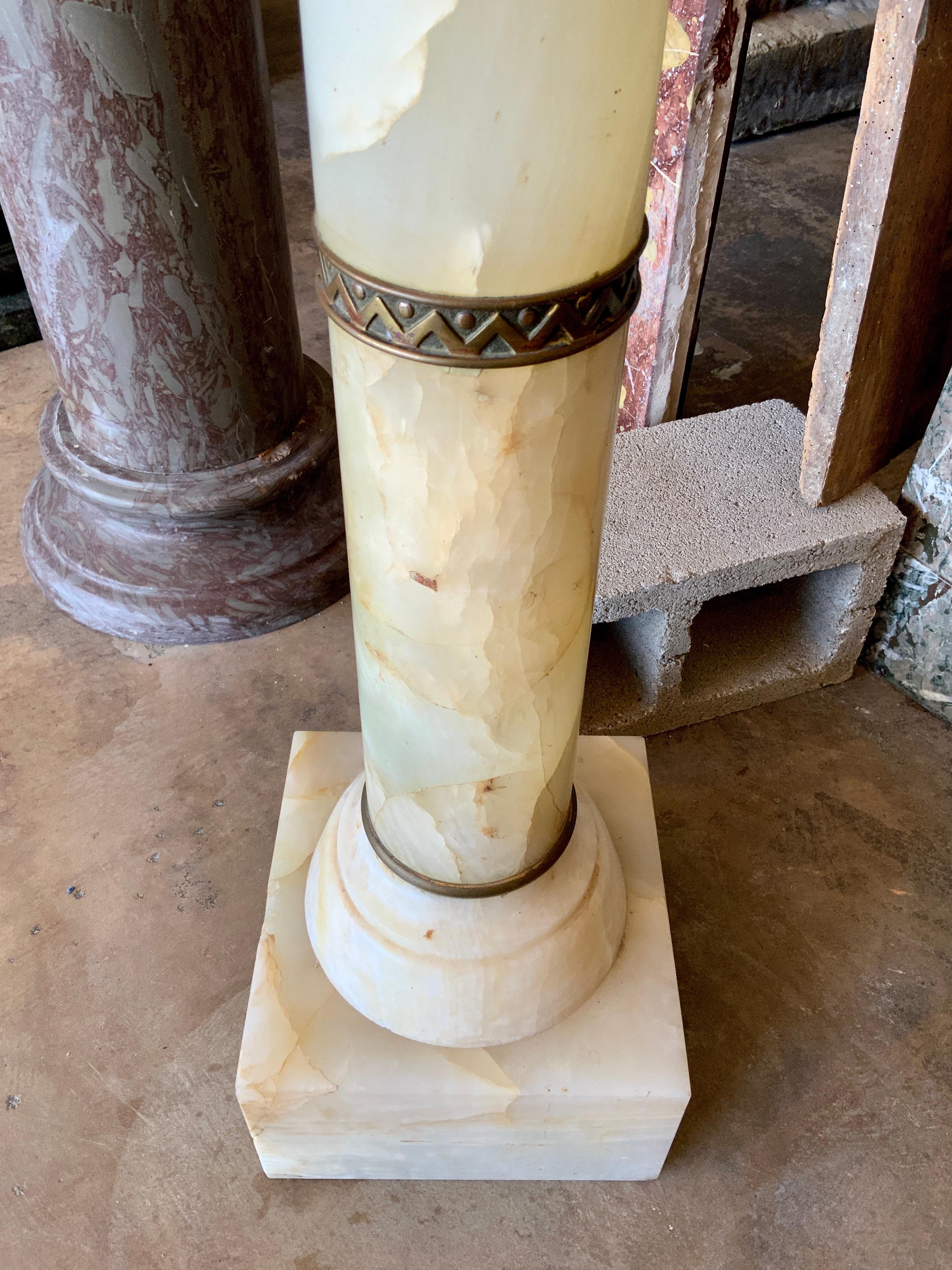 Mid-19th Century Onyx Pedestal from France For Sale 1