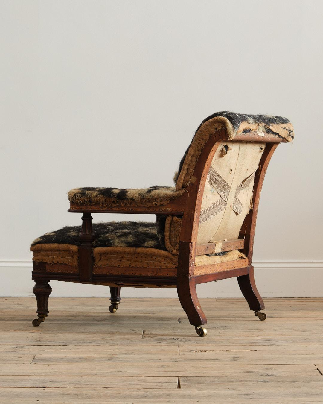 Sillón abierto de mediados del siglo XIX de Holland & Sons en venta 1