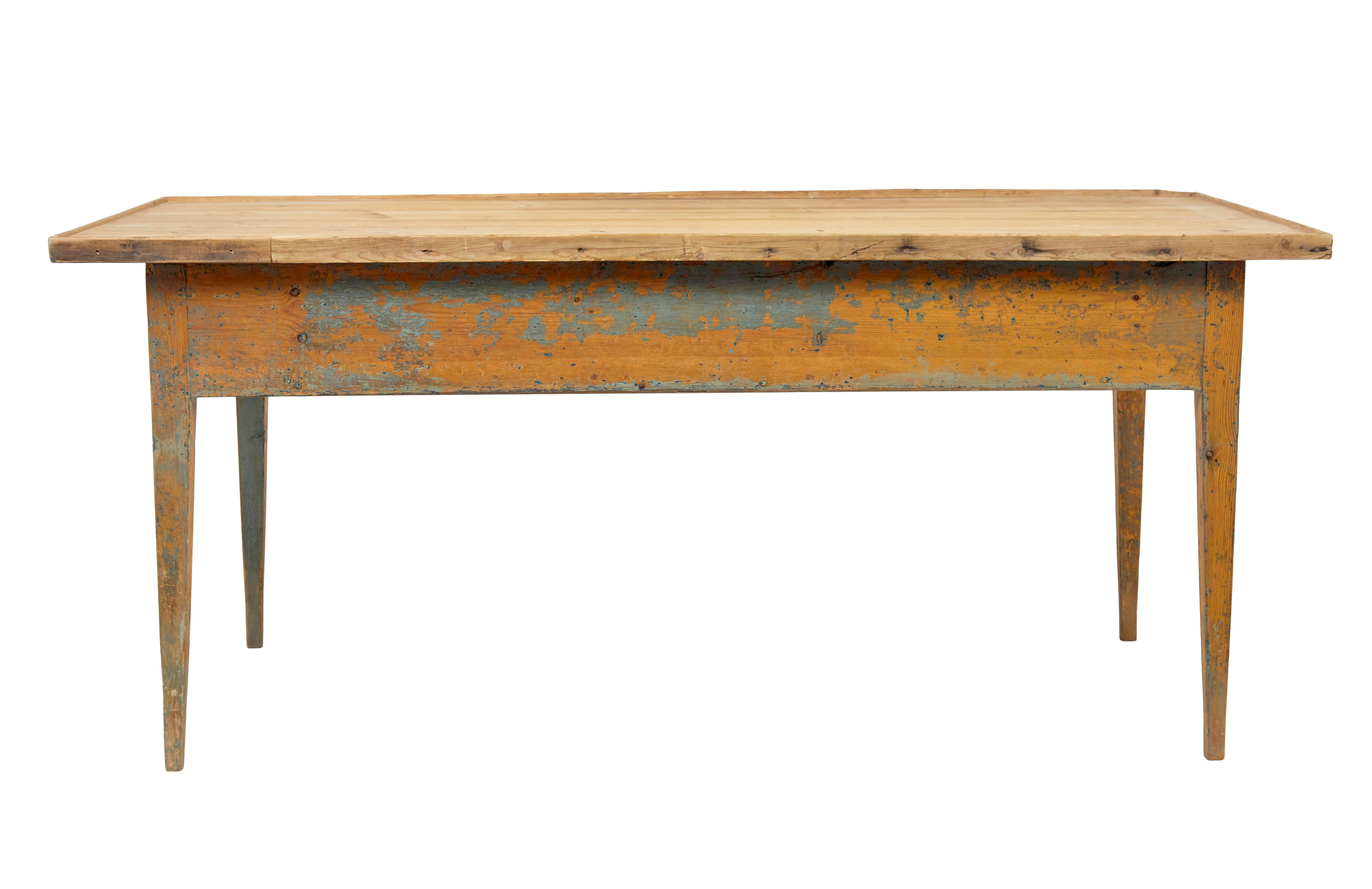 Mid 19th century original paint Swedish pine bakers table In Good Condition In Debenham, Suffolk
