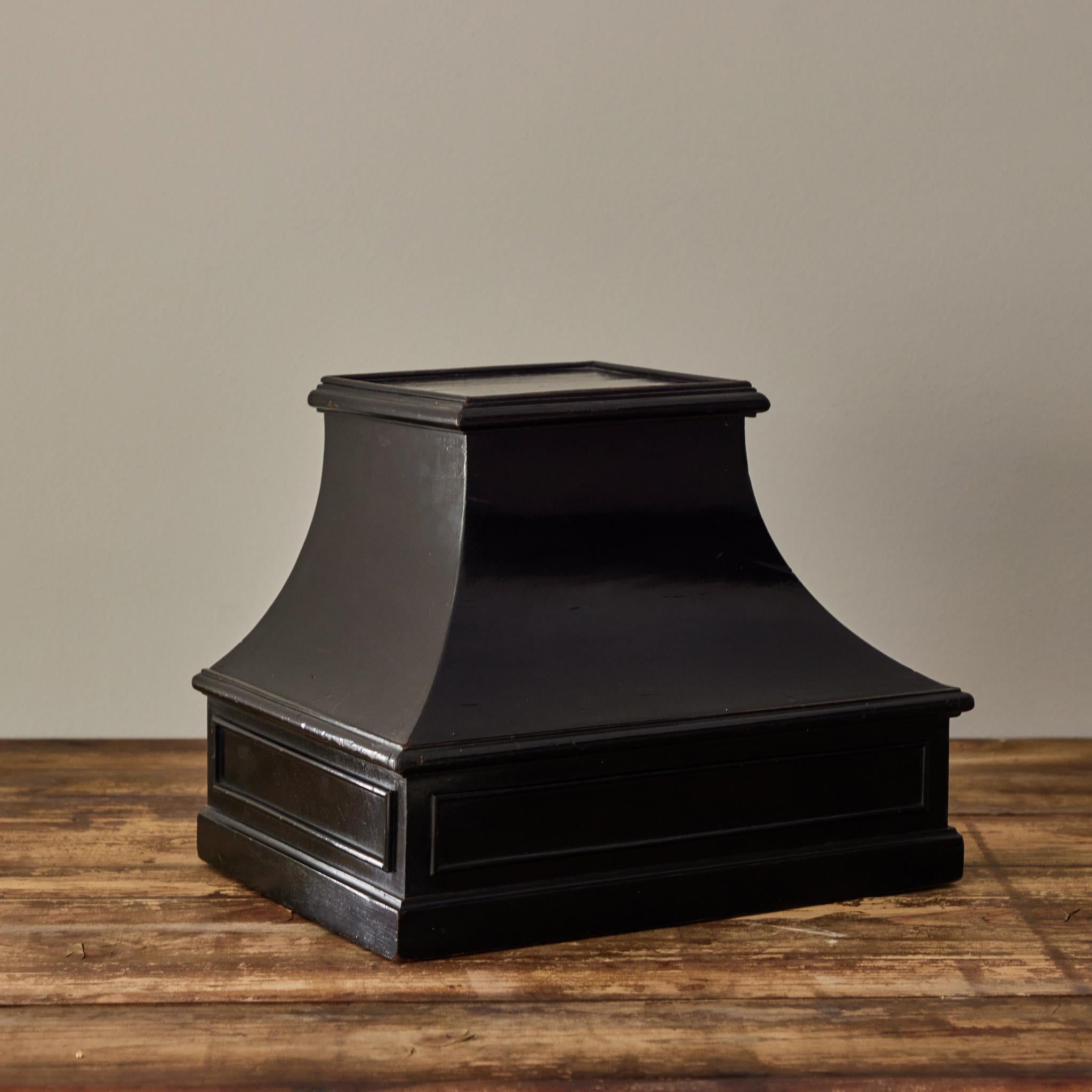 Victorian Mid-19th Century Painted Black Plinth from France