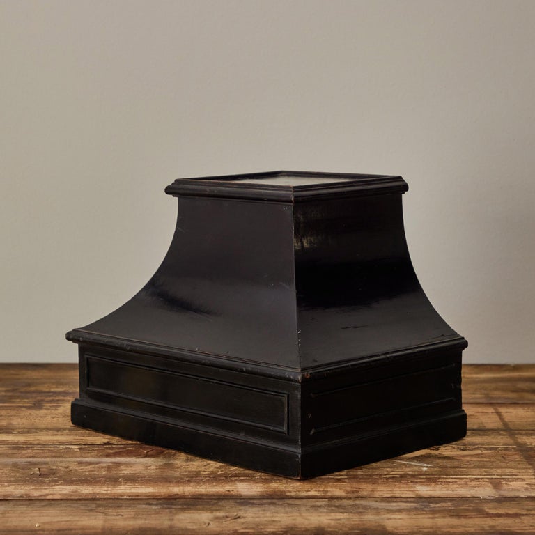 Mid-19th Century Painted Black Plinth from France In Good Condition For Sale In Los Angeles, CA