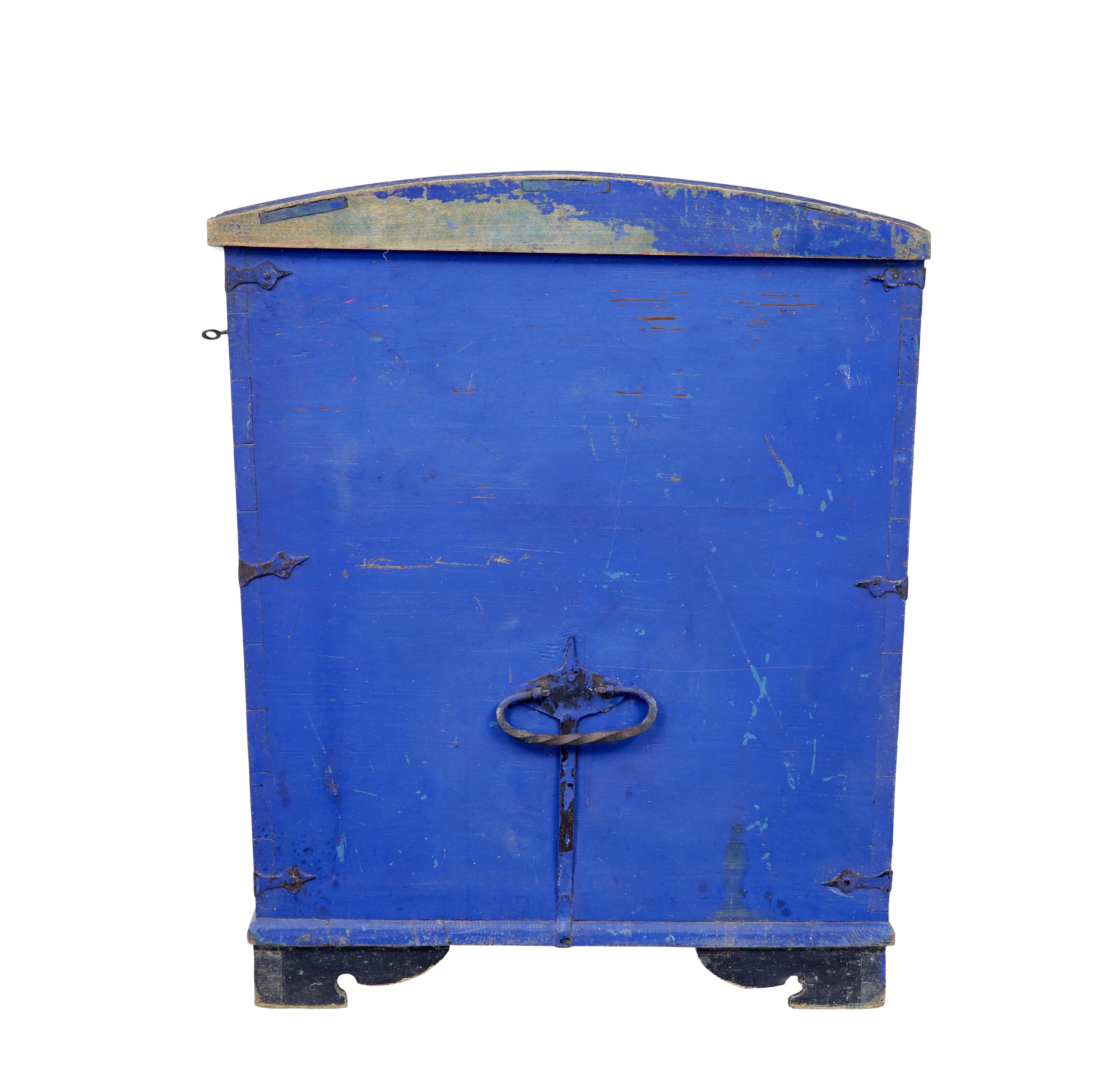 Hand-Crafted Mid 19th century painted Swedish pine dome top trunk For Sale
