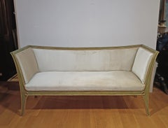 PAREJA DE SOFAS DORADOS Y LACADOS DE MEDIADOS DEL SIGLO XIX