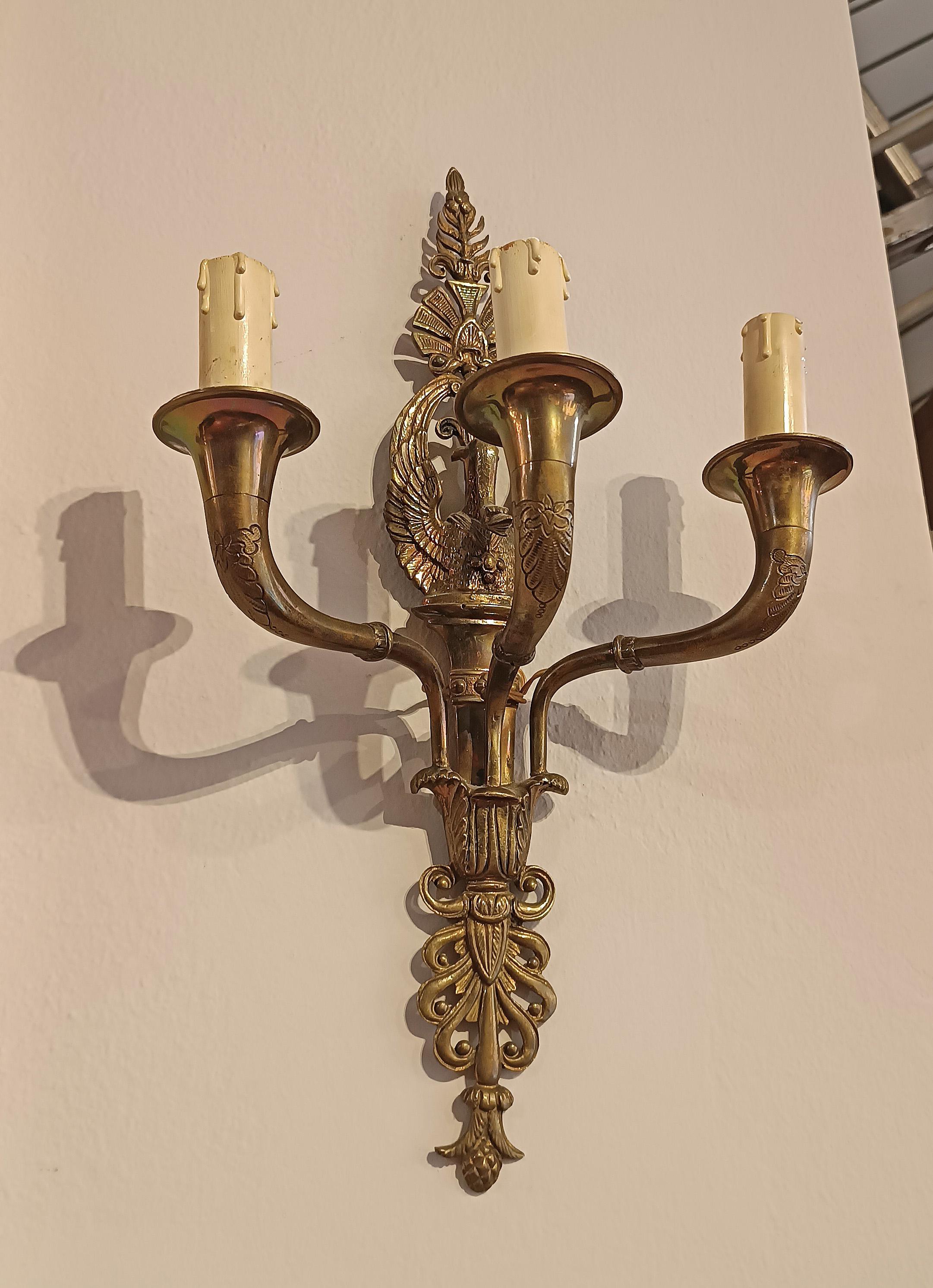 COPPIA DI APPARECCHIATURE IN BRONZO DORATO DELLA META' DEL XIX SECOLO in vendita 2