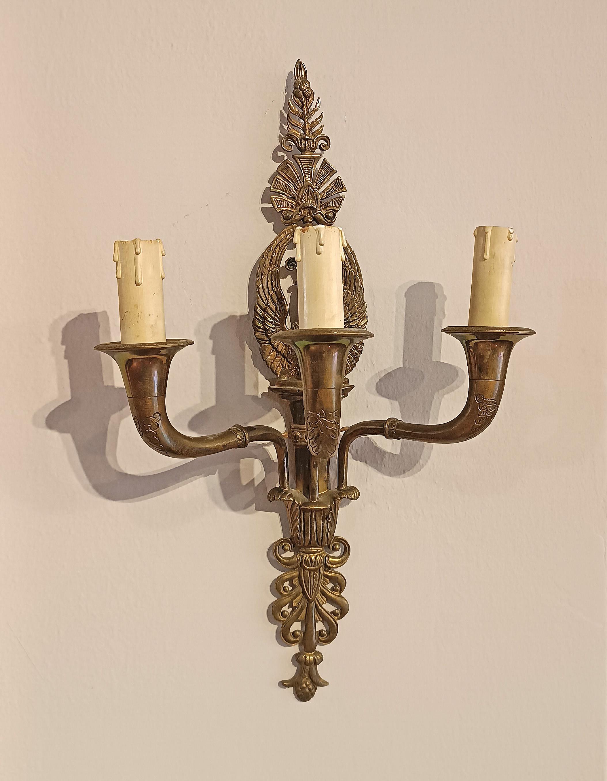 COPPIA DI APPARECCHIATURE IN BRONZO DORATO DELLA META' DEL XIX SECOLO in vendita 3