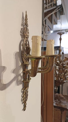 MID-19th CENTURY PAIR OF GILT BRONZE WALL LIGHTS
