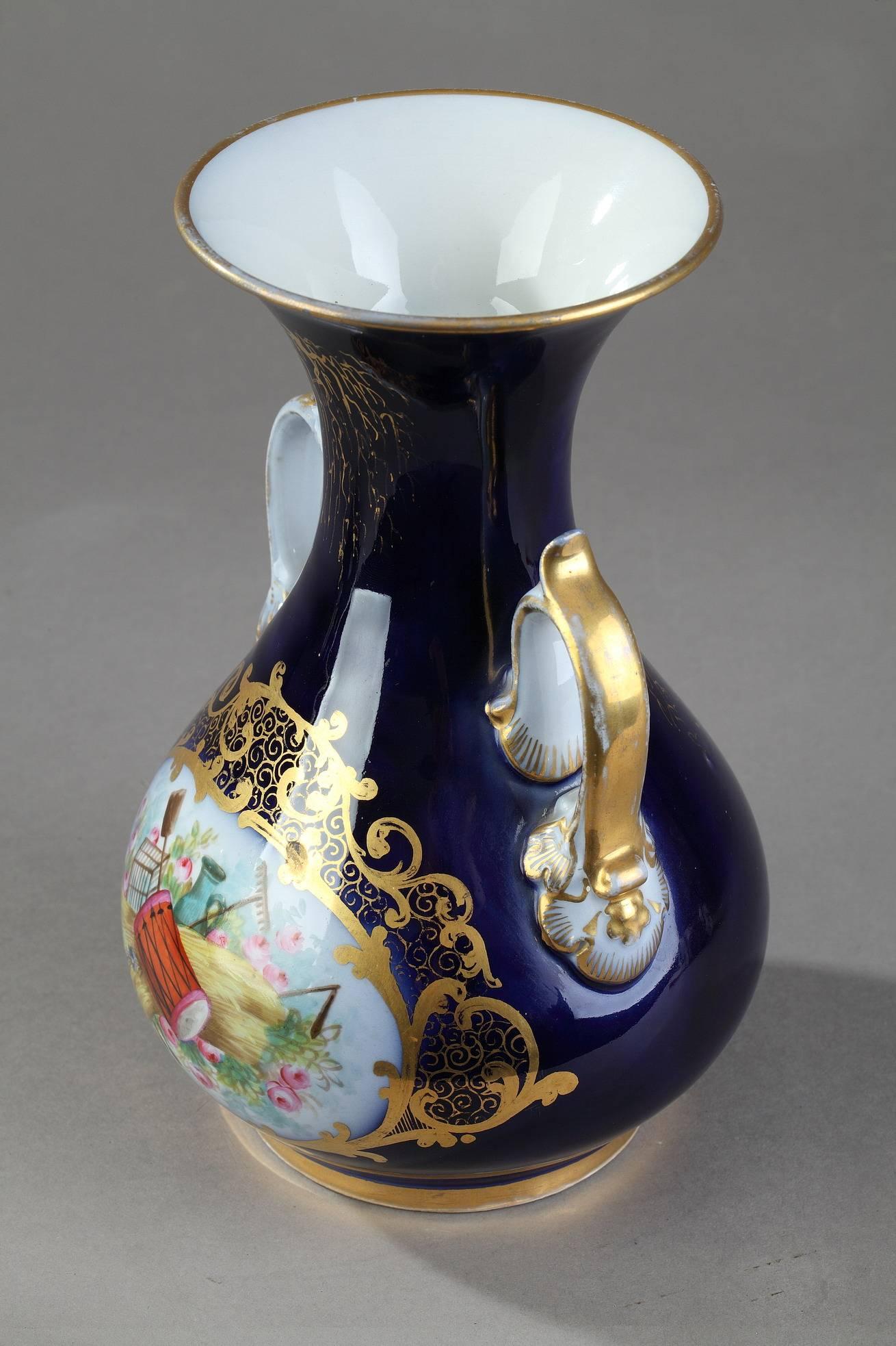 Painted Mid-19th Century Pair of Valentine Porcelain Vases For Sale