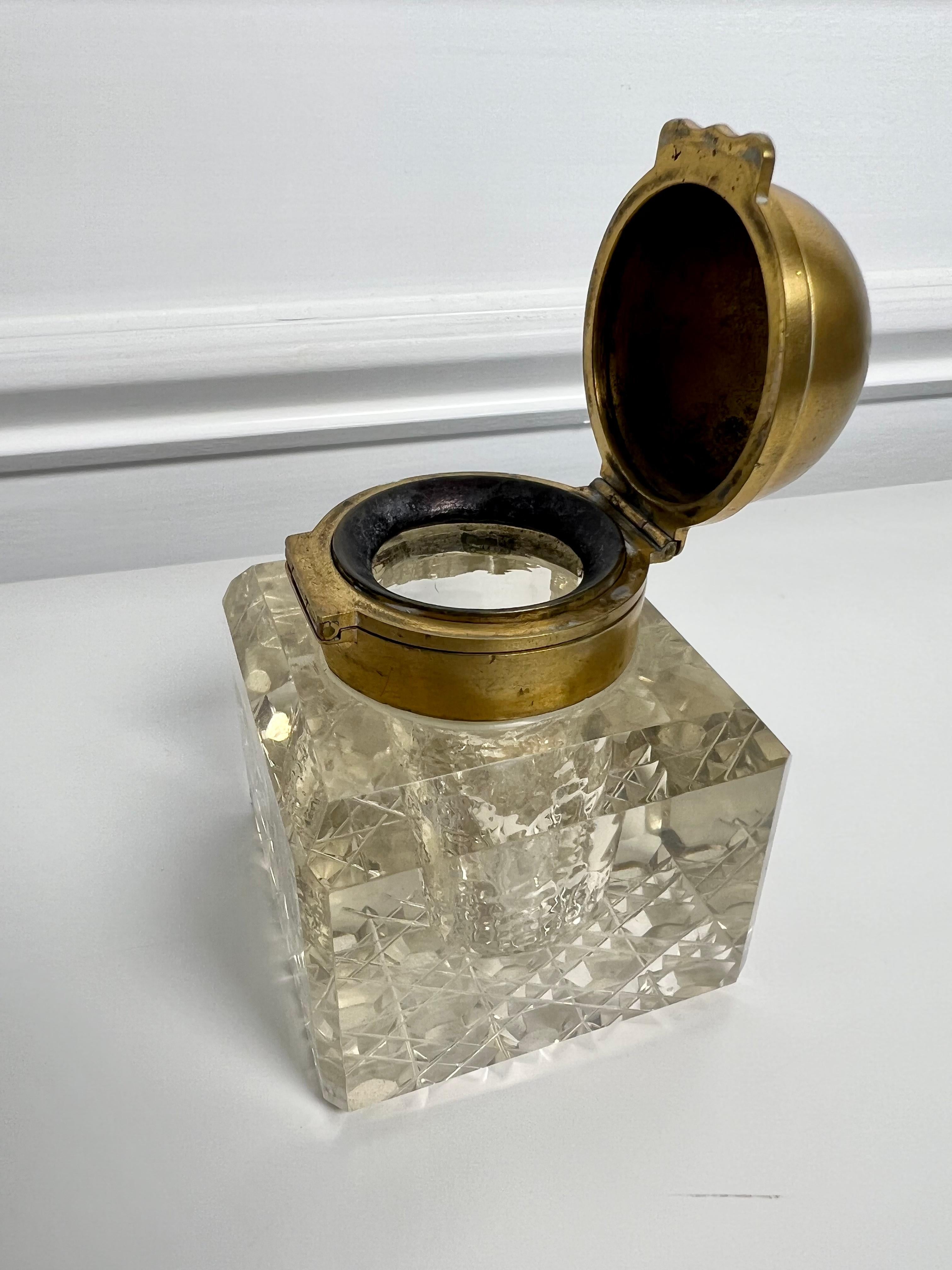 Mid 19th Century Partners Inkwell with Brass Double Top and Cut Crystal For Sale 4